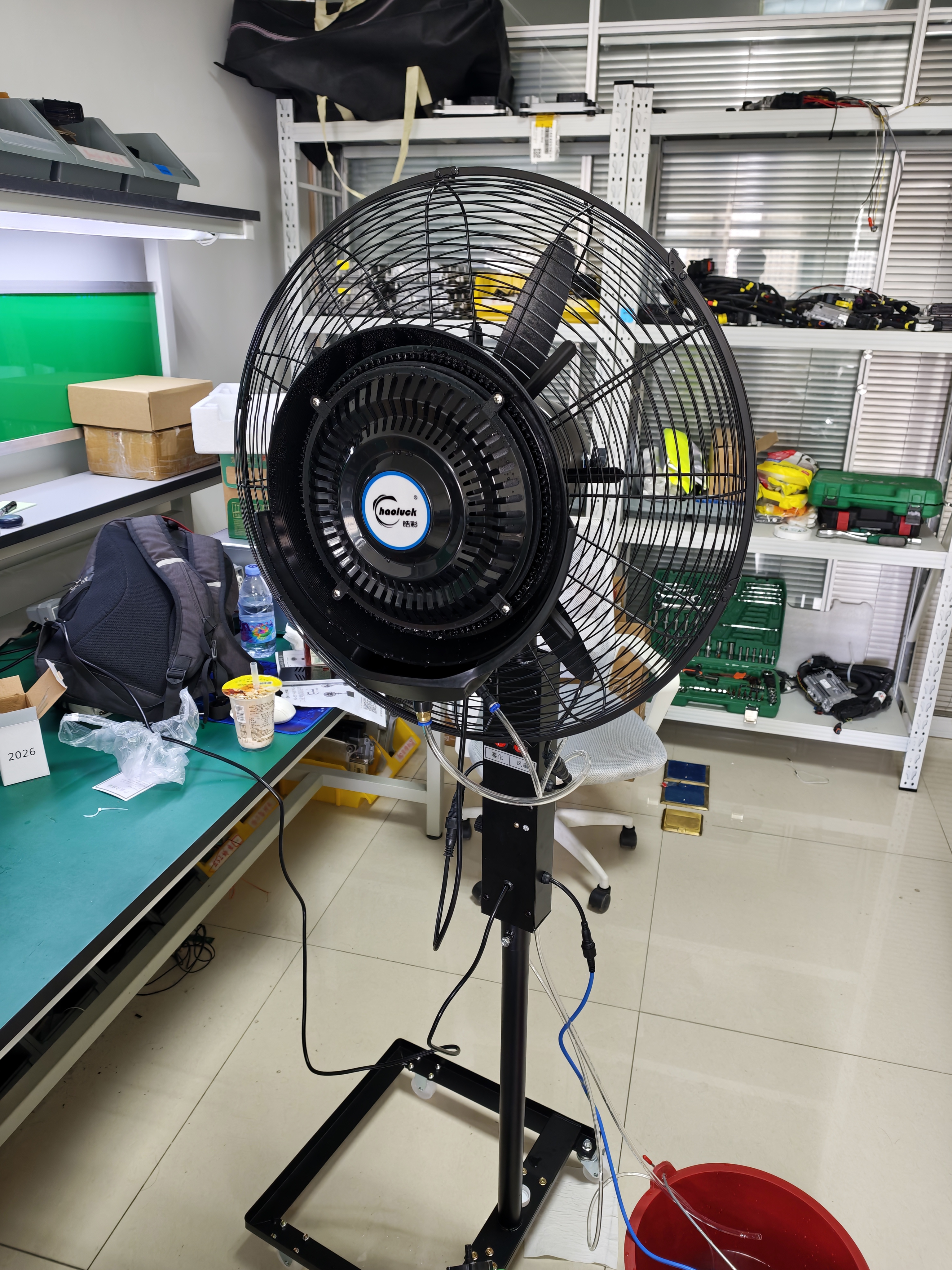 皓彩 喷雾风扇工业水雾电风扇雾化落地扇户外降温除尘制冷强力商用冷气机水冷加水带水箱制冷落地扇 550落地扇 固定款 一键摇头 实拍图