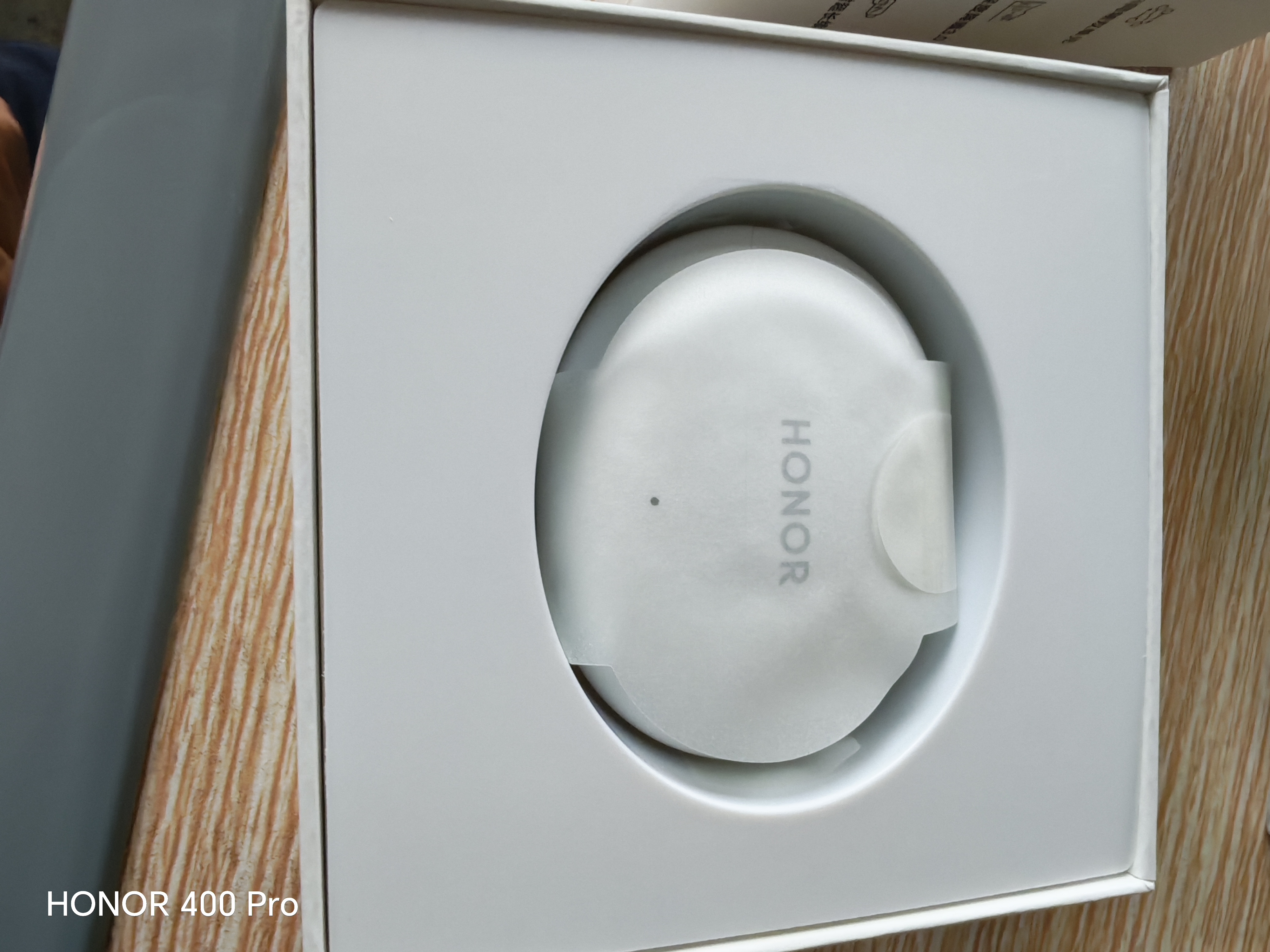 荣耀（HONOR）蓝牙耳机EarBuds 4i无线入耳式原装主动降噪荣耀400 Magic7Pro适用苹果FreeBuds 6i 5i 3i同款 荣耀Earbuds 4i（冰岛白） 实拍图
