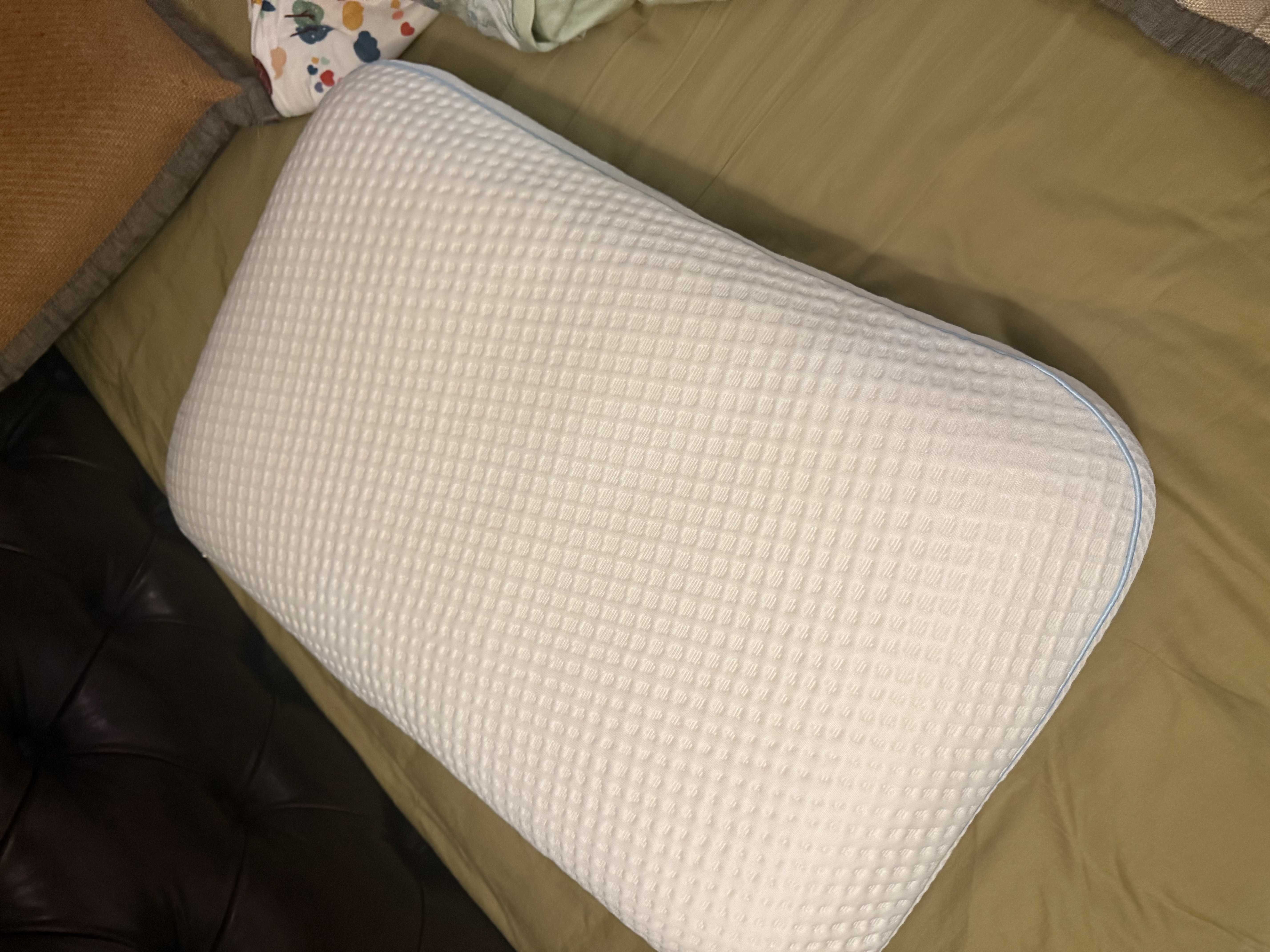 JaCe天然乳胶枕弹簧枕头芯颈椎枕侧睡防打呼噜成人专用精美礼盒（高) 实拍图