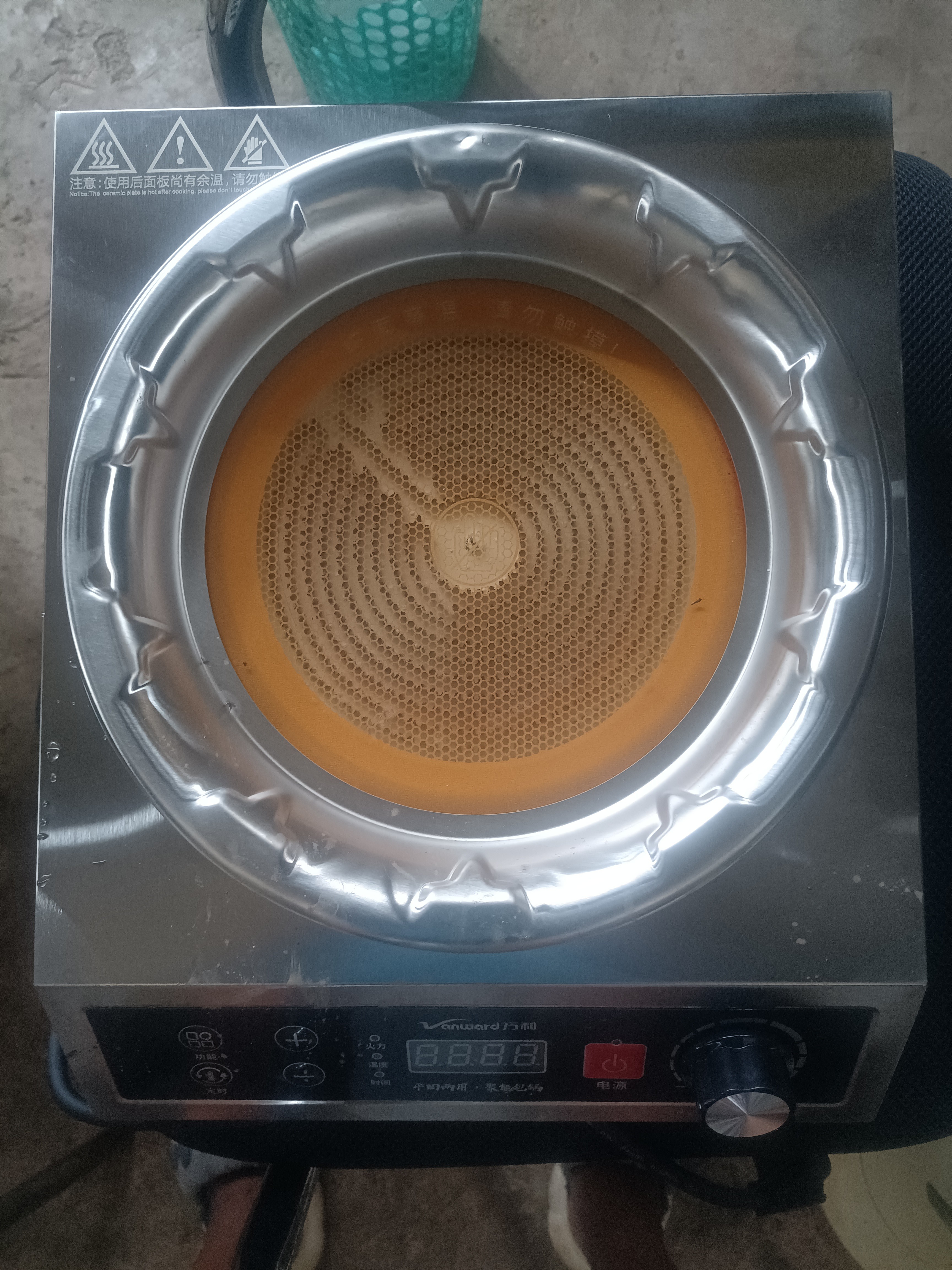 万和（Vanward）新款电陶炉2500W大功率家用商用爆炒凹面不挑锅具平凹两用节能电陶炉不锈钢机身官方旗舰店 850°C爆炒高温:平凹两用不挑锅具 实拍图