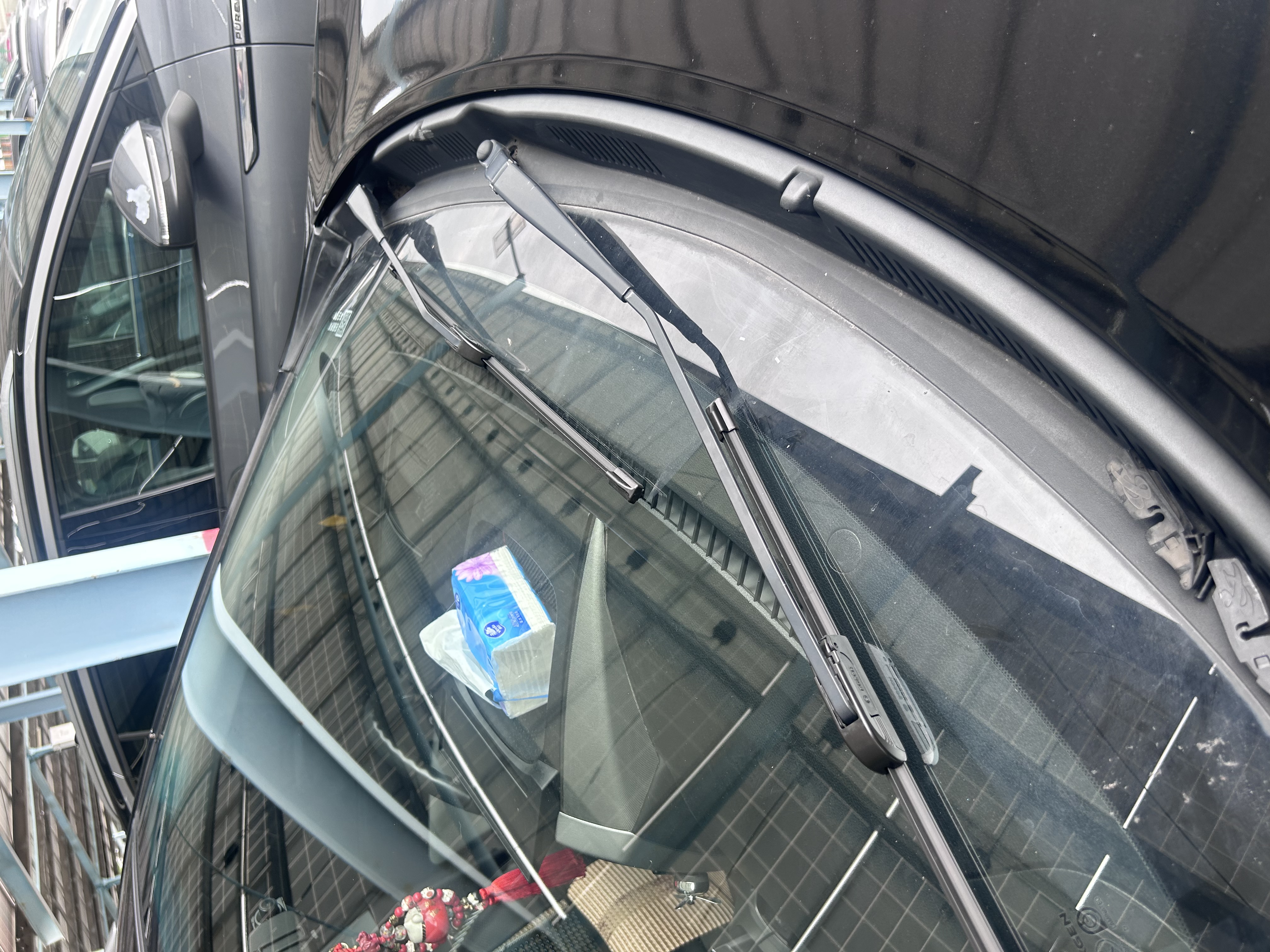 博世（BOSCH）雨刷雨刮器风翼U型24/17(丰田RAV4/纳智捷优6/东南V6凌仕/V5凌致) 实拍图