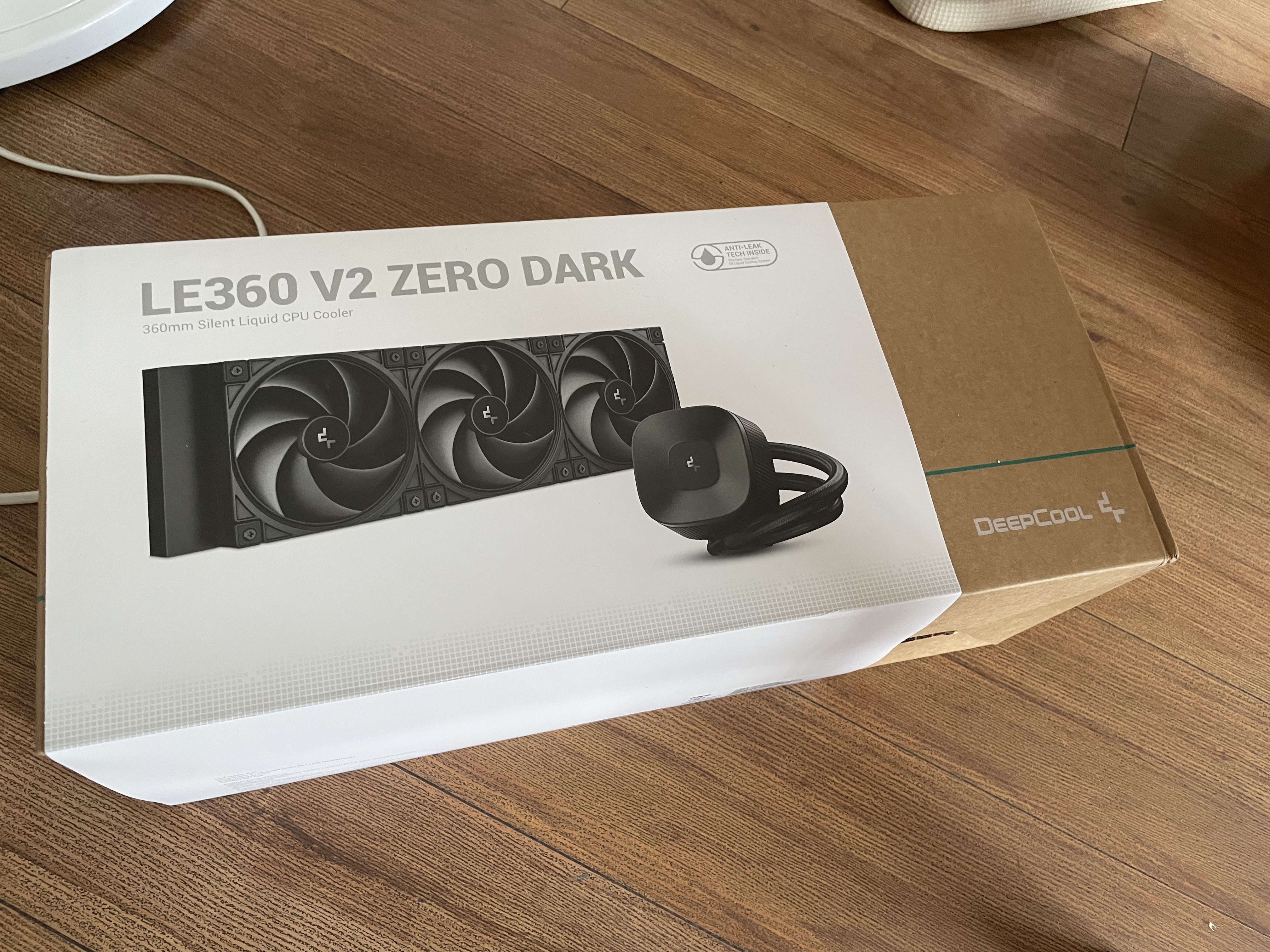九州风神（DEEPCOOL）LE360V2 ZERODARK一体式水冷散热器/预装聚风环风扇/PWM调速水泵/3年质保 实拍图