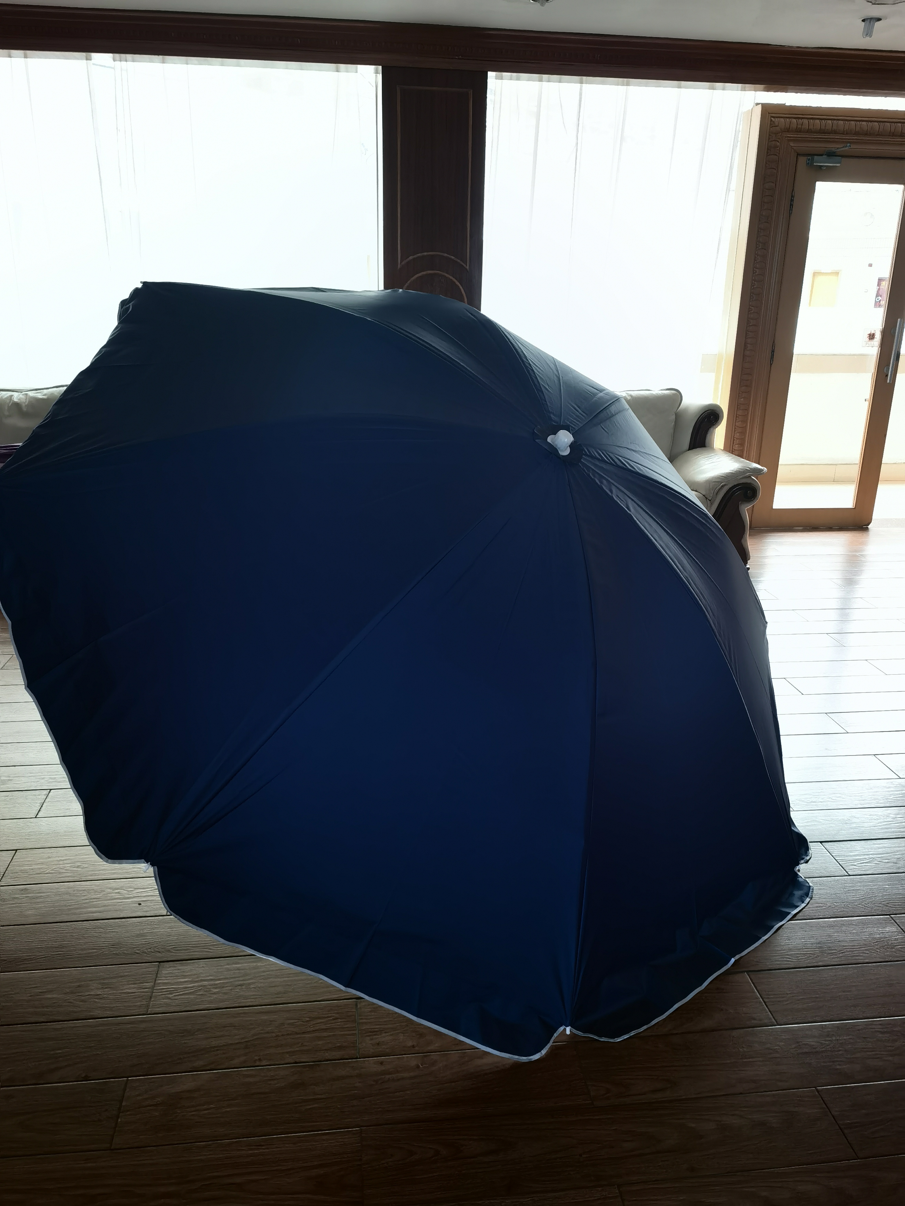 逸飞恒户外遮阳伞大号摆摊伞大型雨伞太阳伞沙滩伞防晒广告庭院伞大伞 双层2.4米蓝三层架/银胶加厚 实拍图