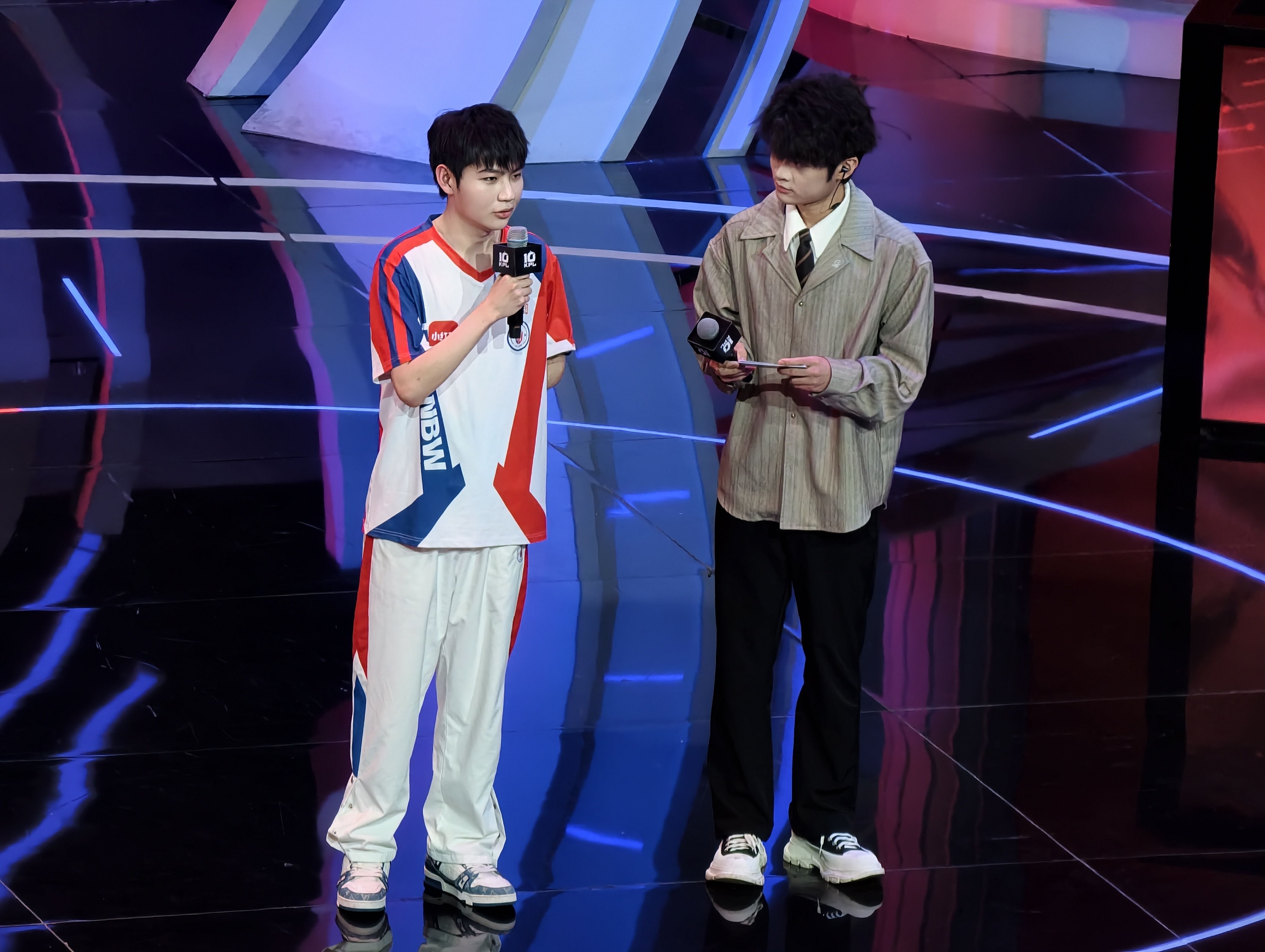 vivo X300 Pro 16GB+1TB 摄影师套装 自在蓝 蔡司2亿APO超级长焦 蓝图影像双芯 拍照 AI手机 实拍图