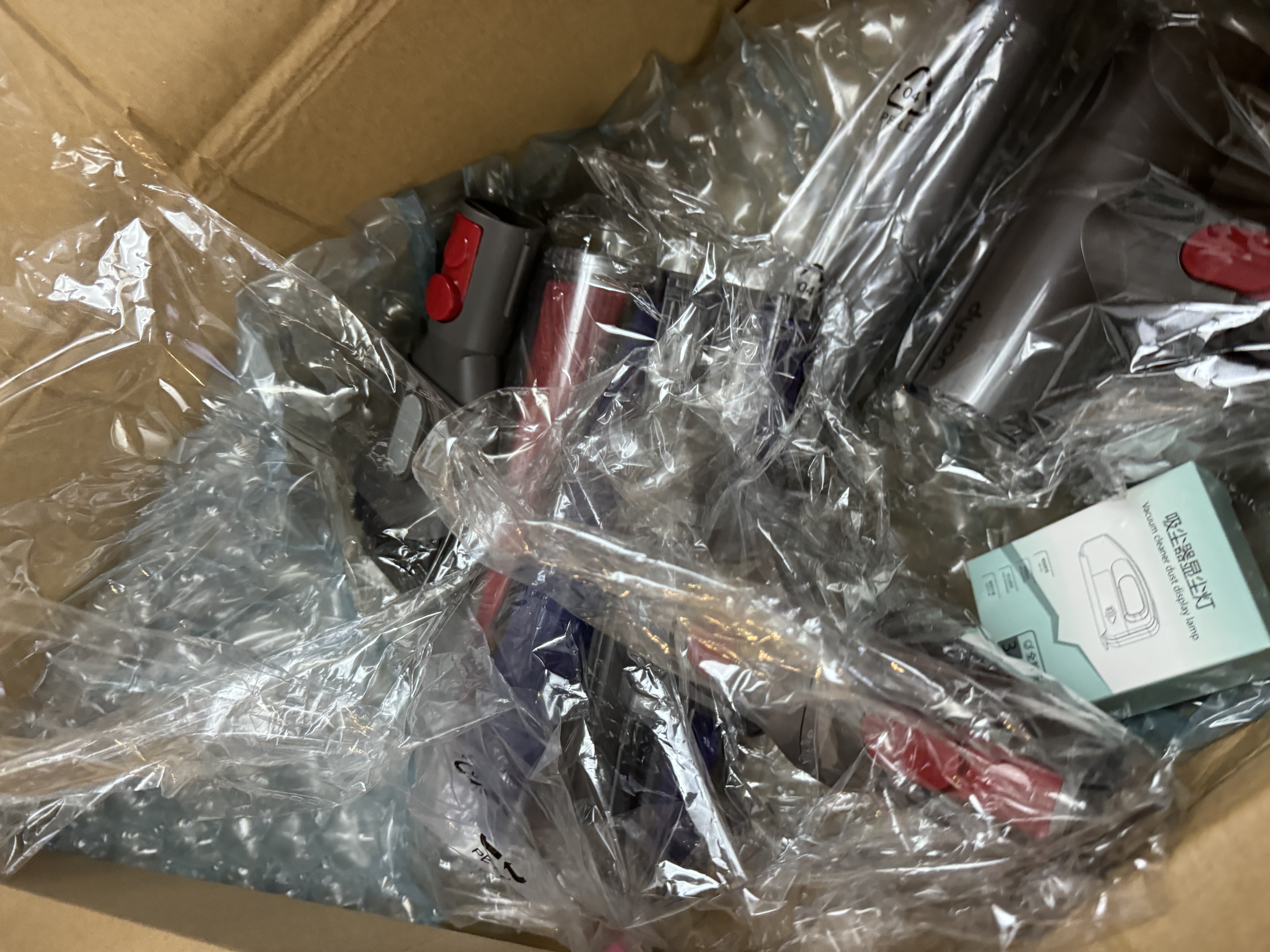 V8/V10/V11手持无线吸尘器大吸力除尘除螨宠物毛发地毯地板瓷砖清洁家庭办公室适用车载吸尘器 戴森 V10 Fluffy 主流款地板瓷砖 9新以上 实拍图