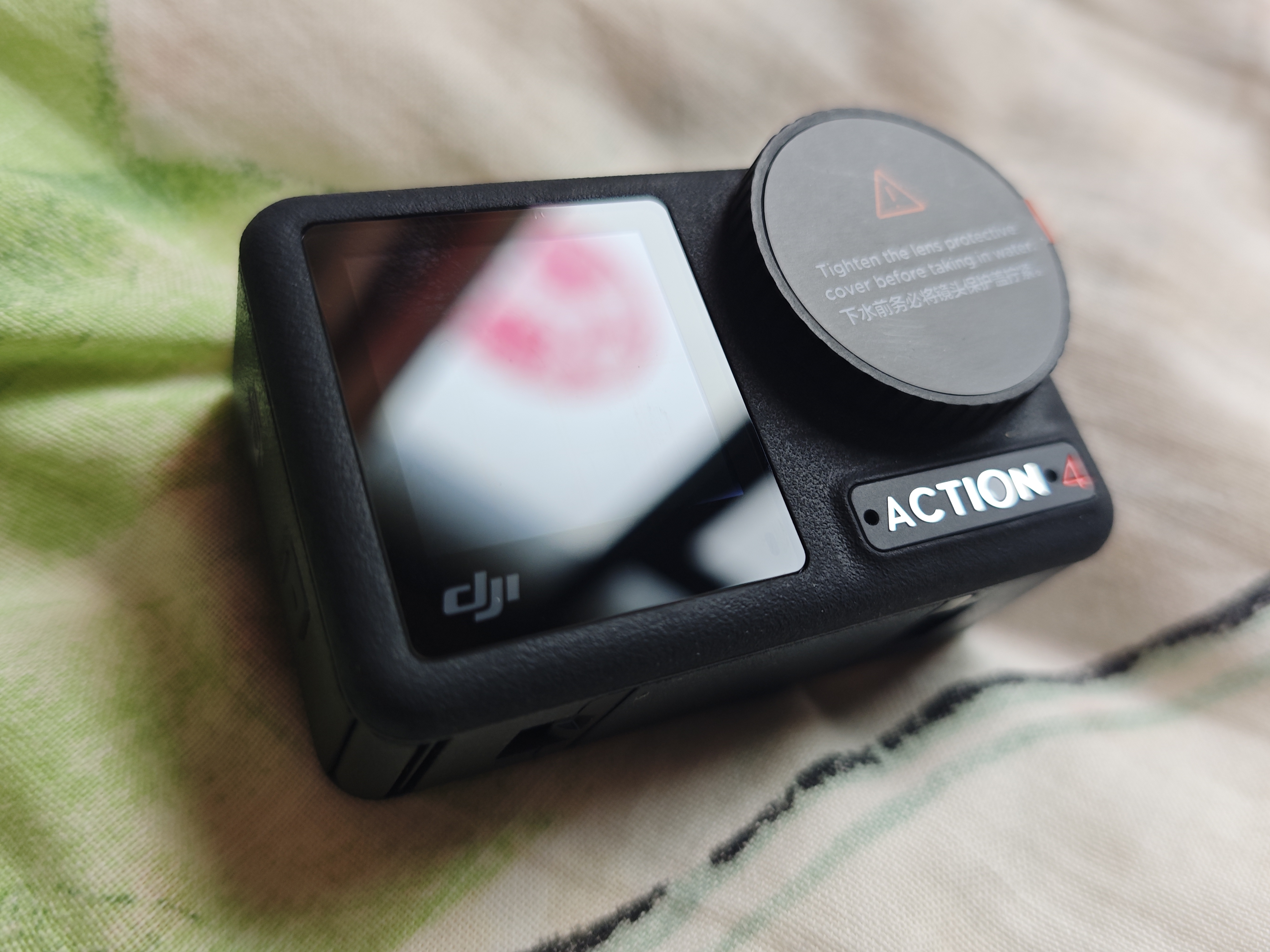 大疆（DJI）Osmo Action 4 运动相机 摩托车山地公路骑行潜水防抖户外 vlog 相机 Action 4 标准版挂脖套餐 标配（不含随心换） 实拍图