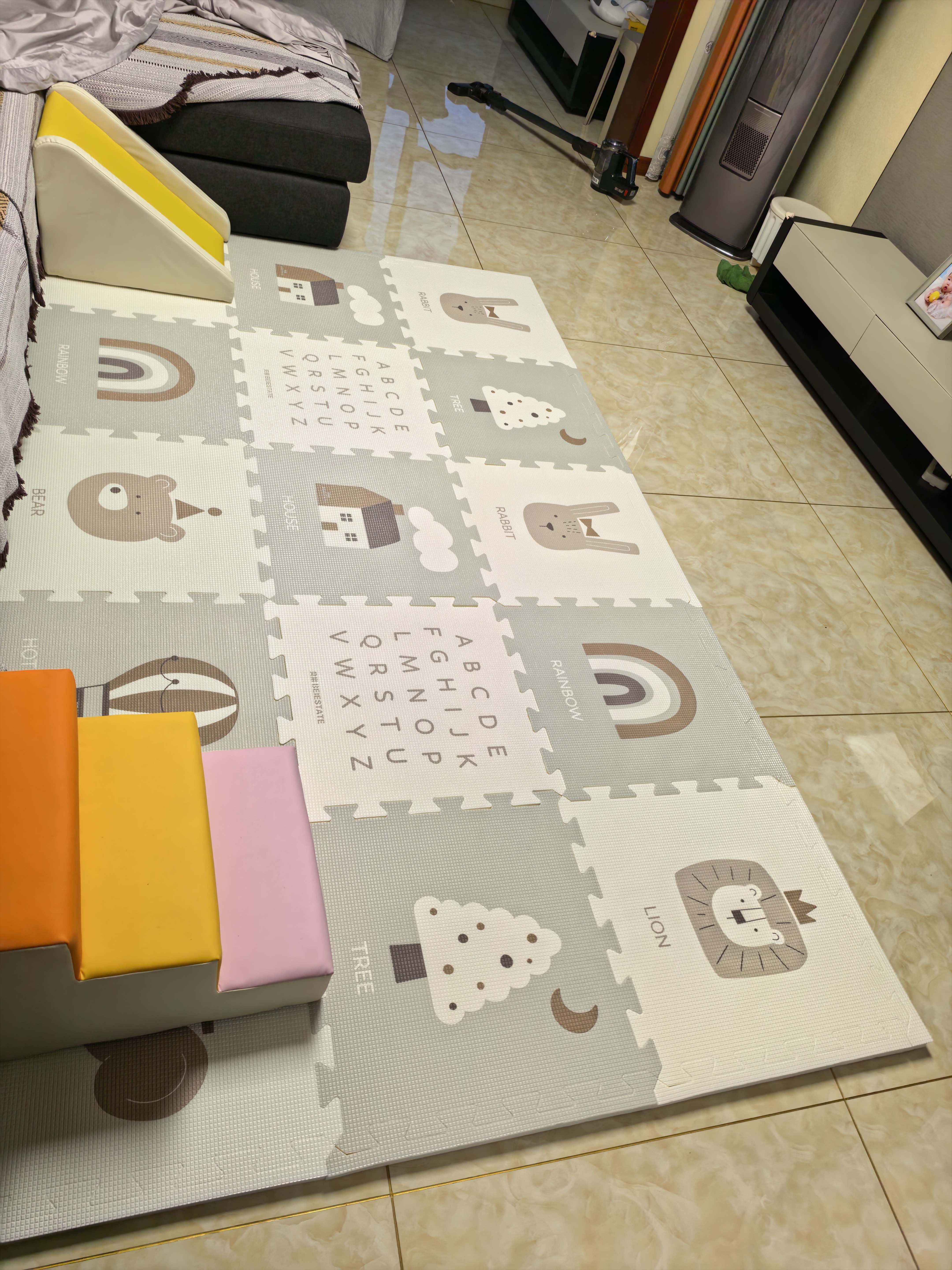 贝易爬爬垫地垫婴儿爬行垫加厚XPE母婴级无毒无味无醛拼接垫6片2.5cm 实拍图