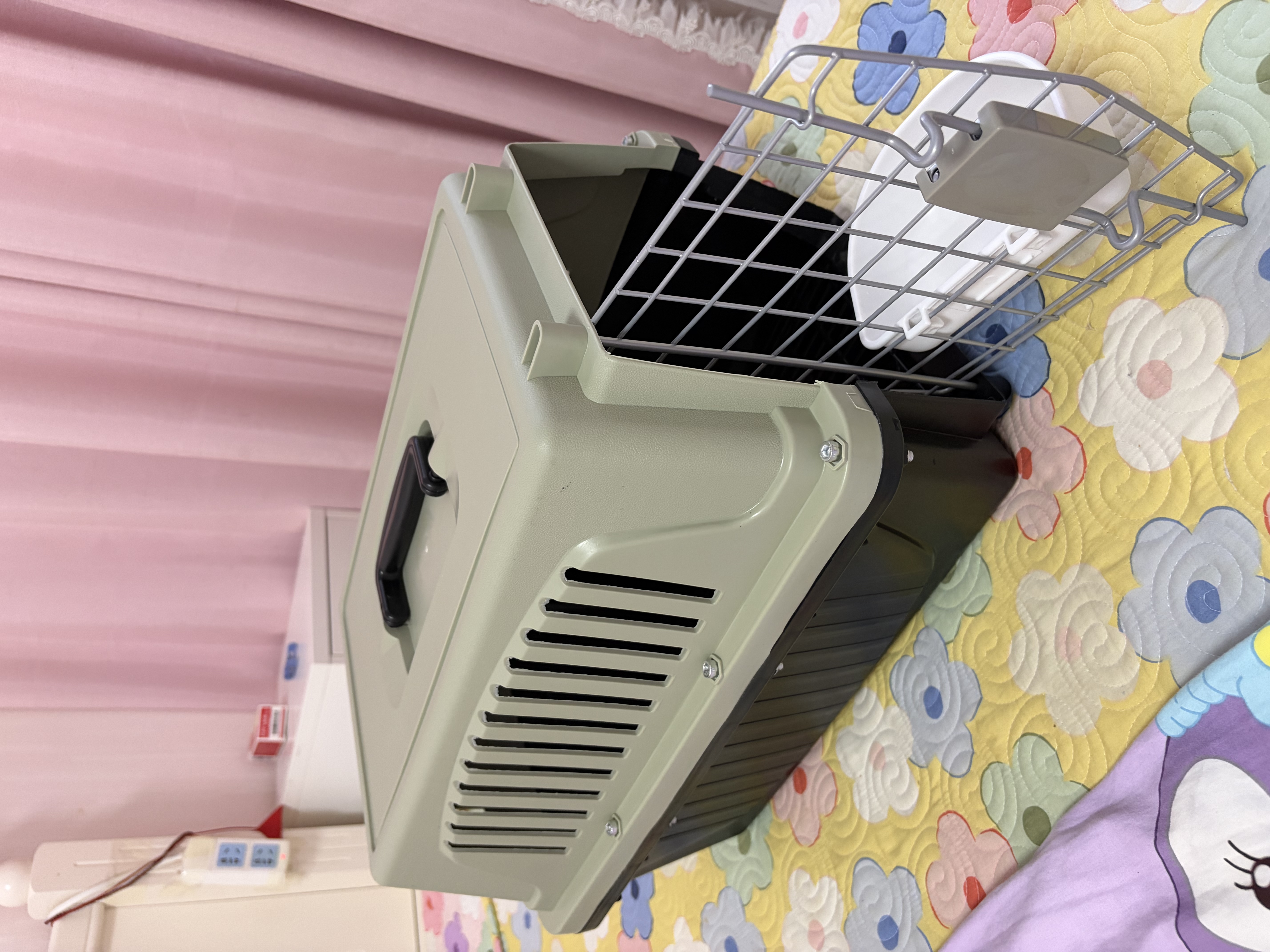 喵先生宠物航空箱猫咪狗狗宠物箱便携式猫箱子外出猫包太空舱车载托运箱 1号航空箱黑灰色【送挂碗+垫板】适合12斤内宠物 实拍图