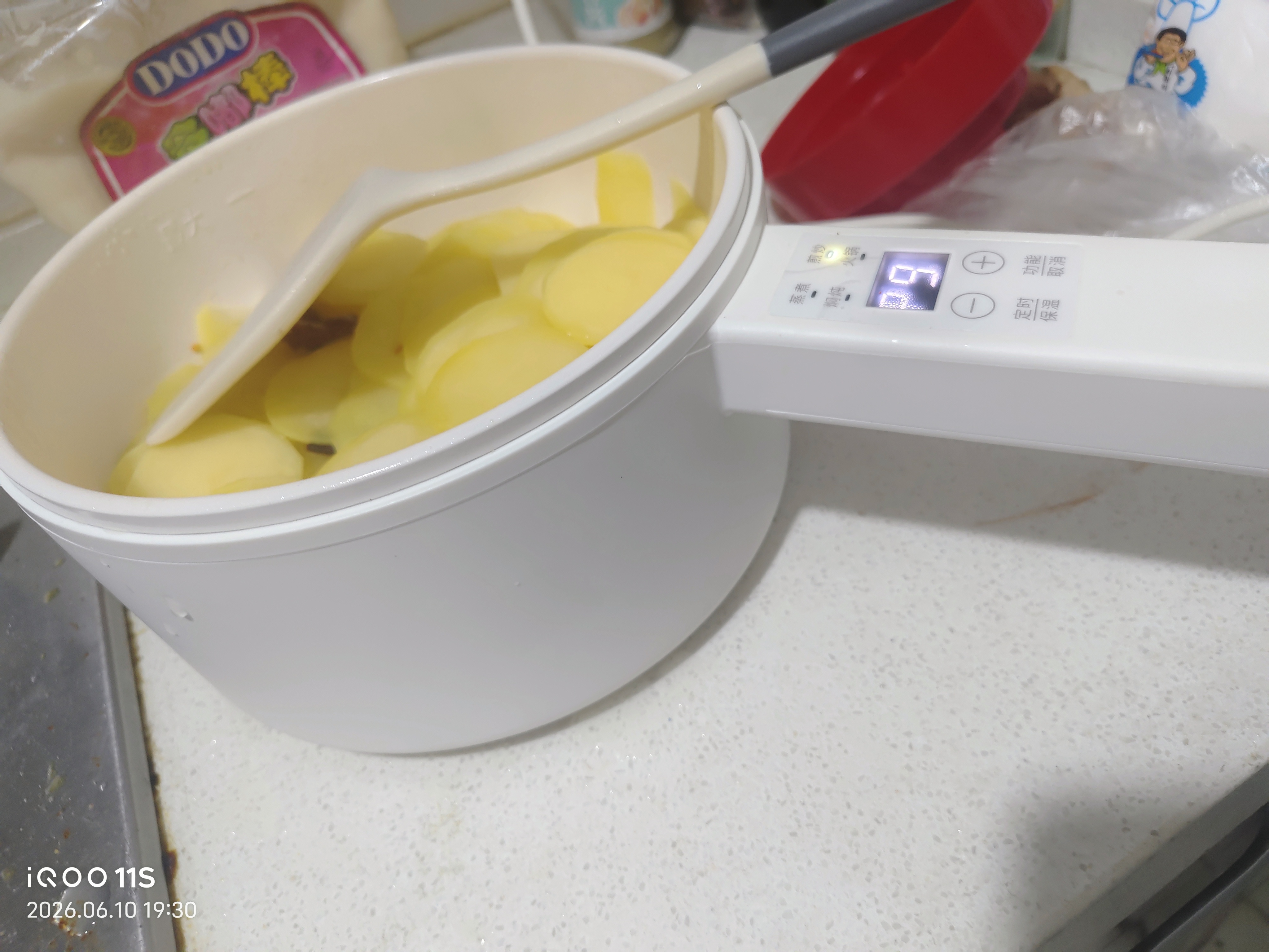 olayks立时 电煮锅智能菜单小电锅电热锅多功能锅煎炒一体锅学生宿舍小锅泡面电火锅 2L 实拍图