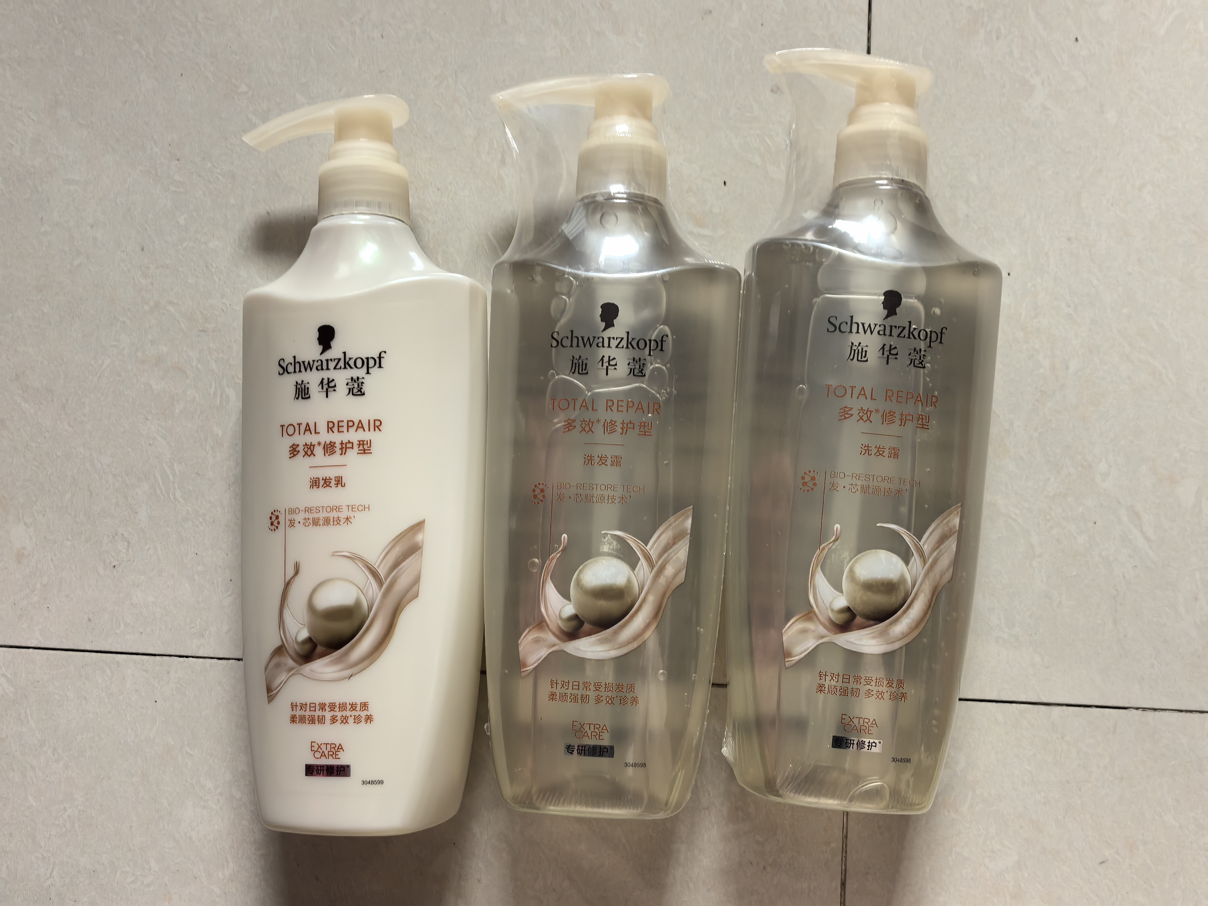 施华蔻（Schwarzkopf）羊绒脂滋养洗护套装(600ml*2洗发水+600ml润发乳)(针对染烫修护) 实拍图