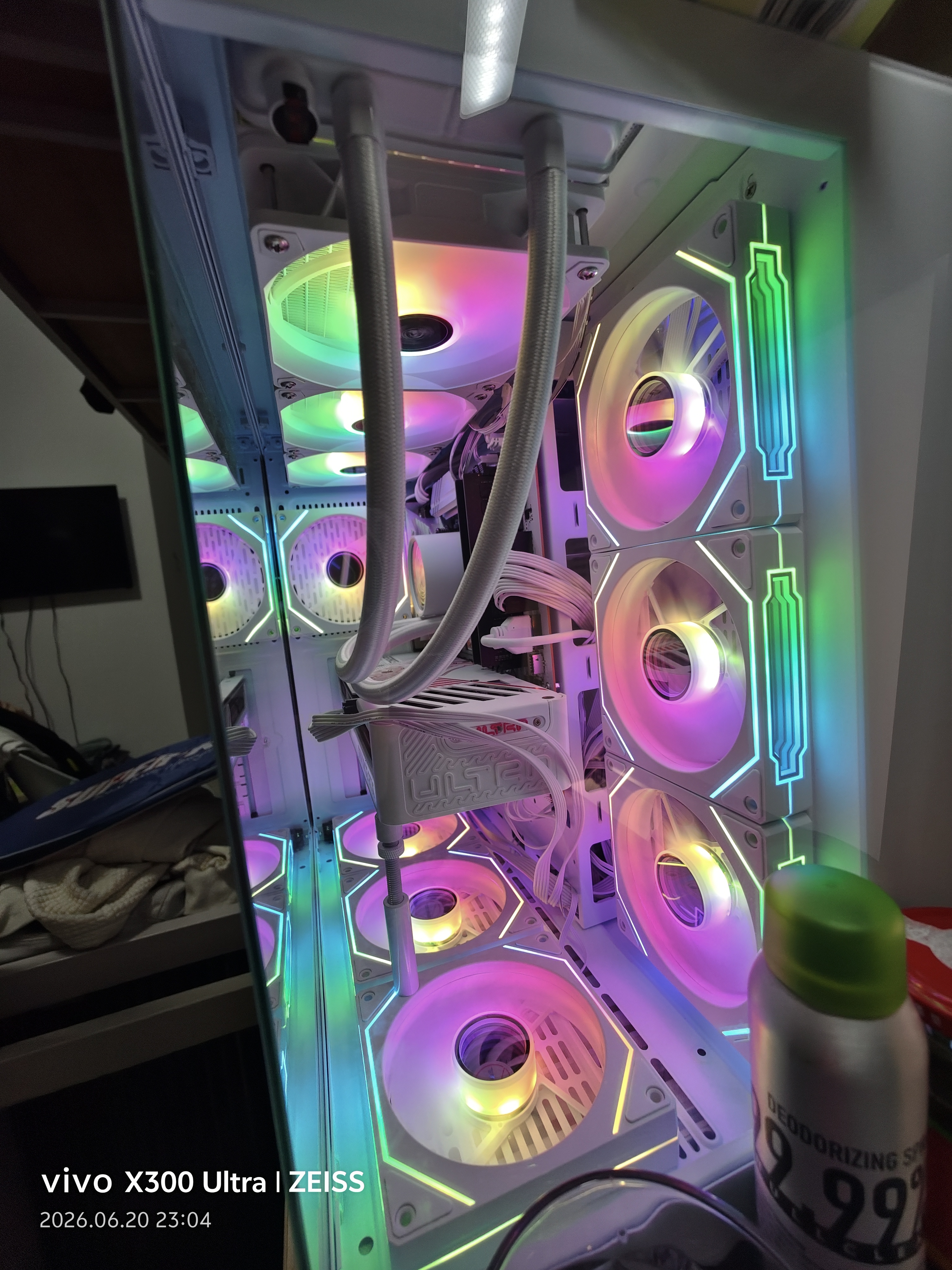 七彩虹【24期免息】酷睿15代U7-270K RTX5060TI/5070TI/5080显卡“林树推荐”台式主机电竞游戏组装电脑 配二：14600KF丨32G丨1TB丨5060TI 显卡全新原盒发 实拍图