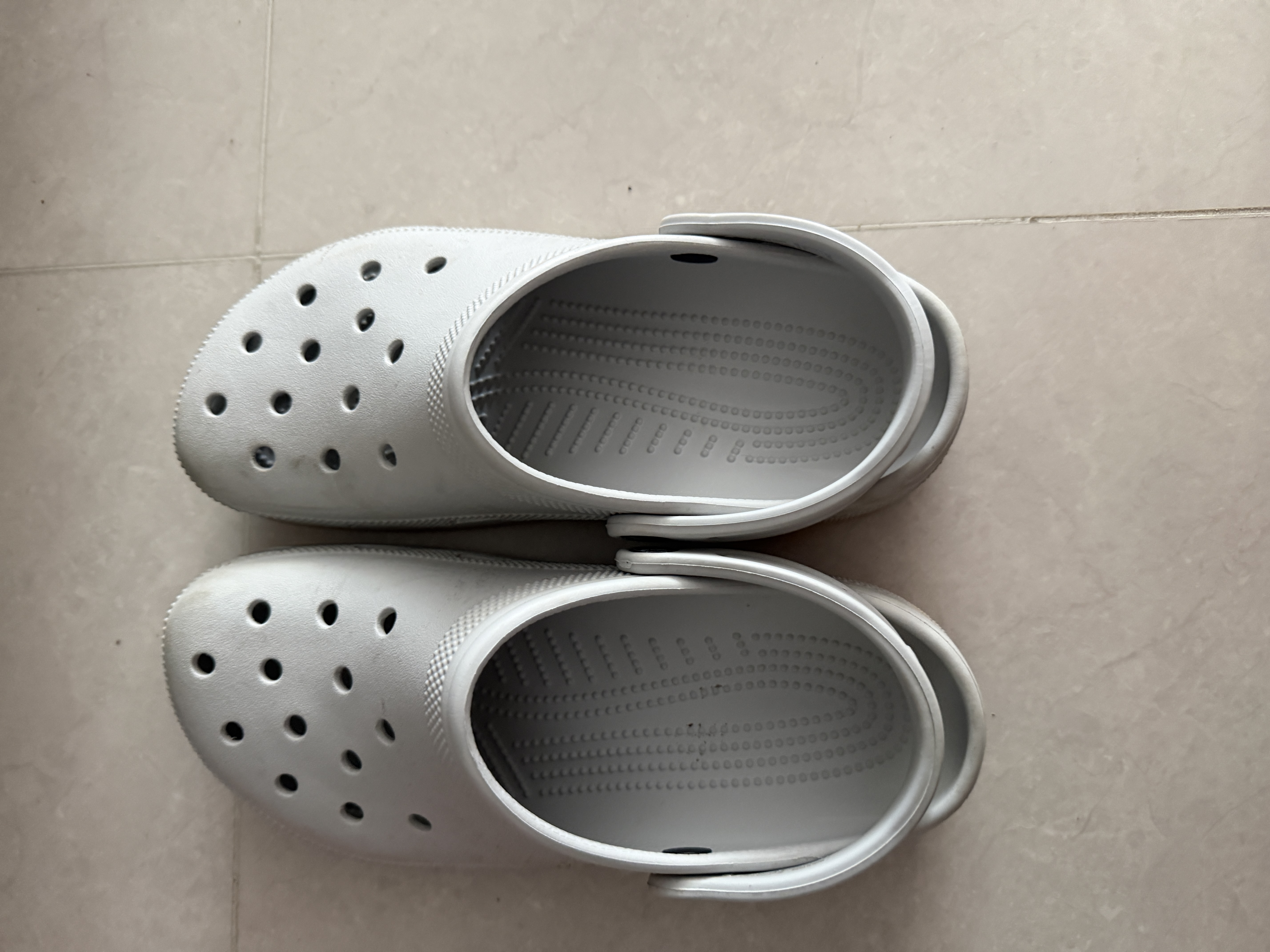 卡骆驰（CROCS）经典洞洞鞋轻便百搭女沙滩鞋包头拖鞋男鞋|10001 大气灰-1FT(含智必星) 41 /42(260mm) 实拍图