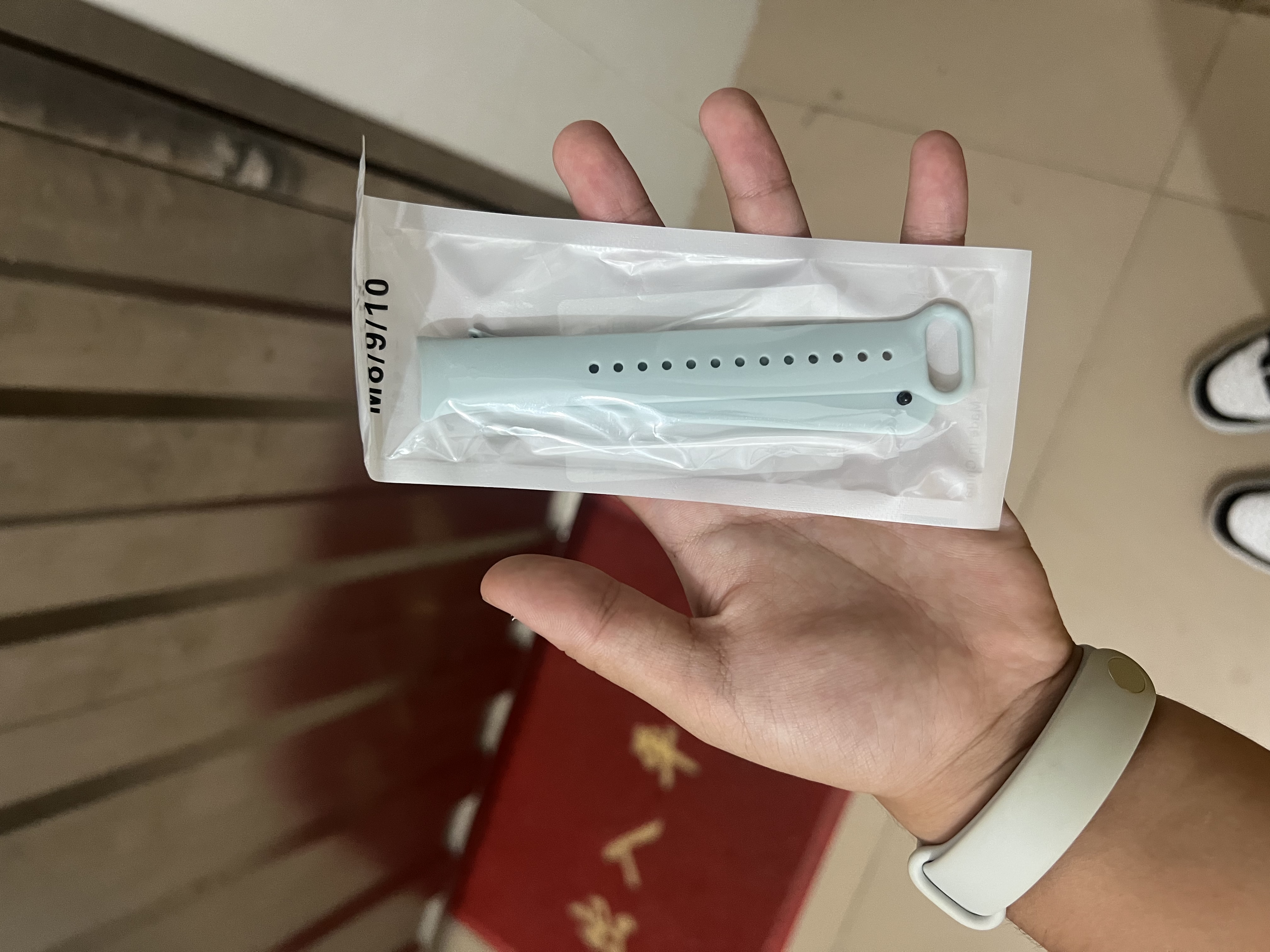 适用小米手环10/9/8/7液态硅胶腕带NFC运动手表带三四五六七八九代智能时尚高级替换透气表链 雾霾蓝 适用：小米手环【9/10/NFC通用】 实拍图