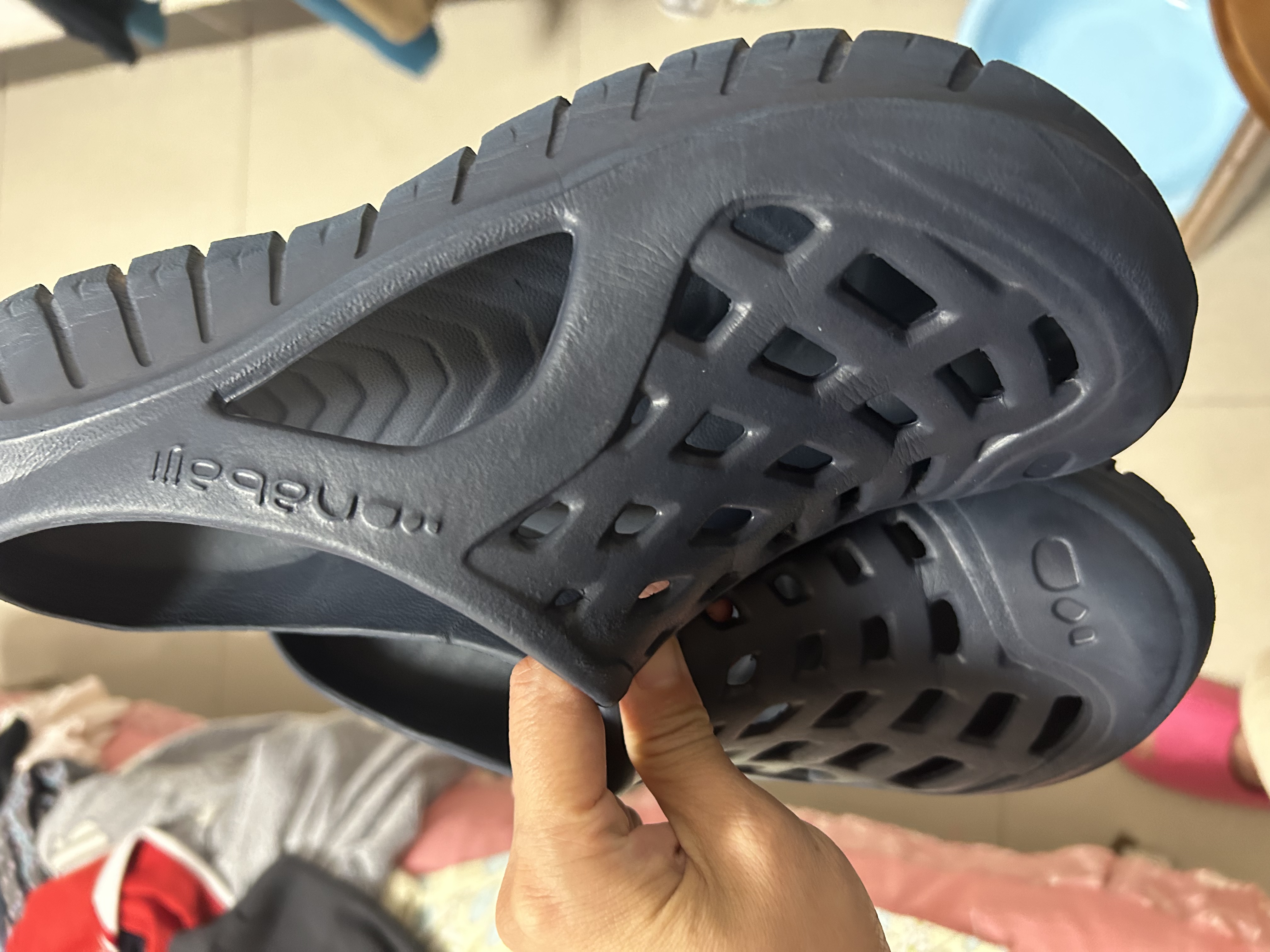 迪卡侬（DECATHLON）游泳男士凉鞋沙滩拖鞋洞洞鞋外穿NABD2028000深蓝色网格款42码 实拍图