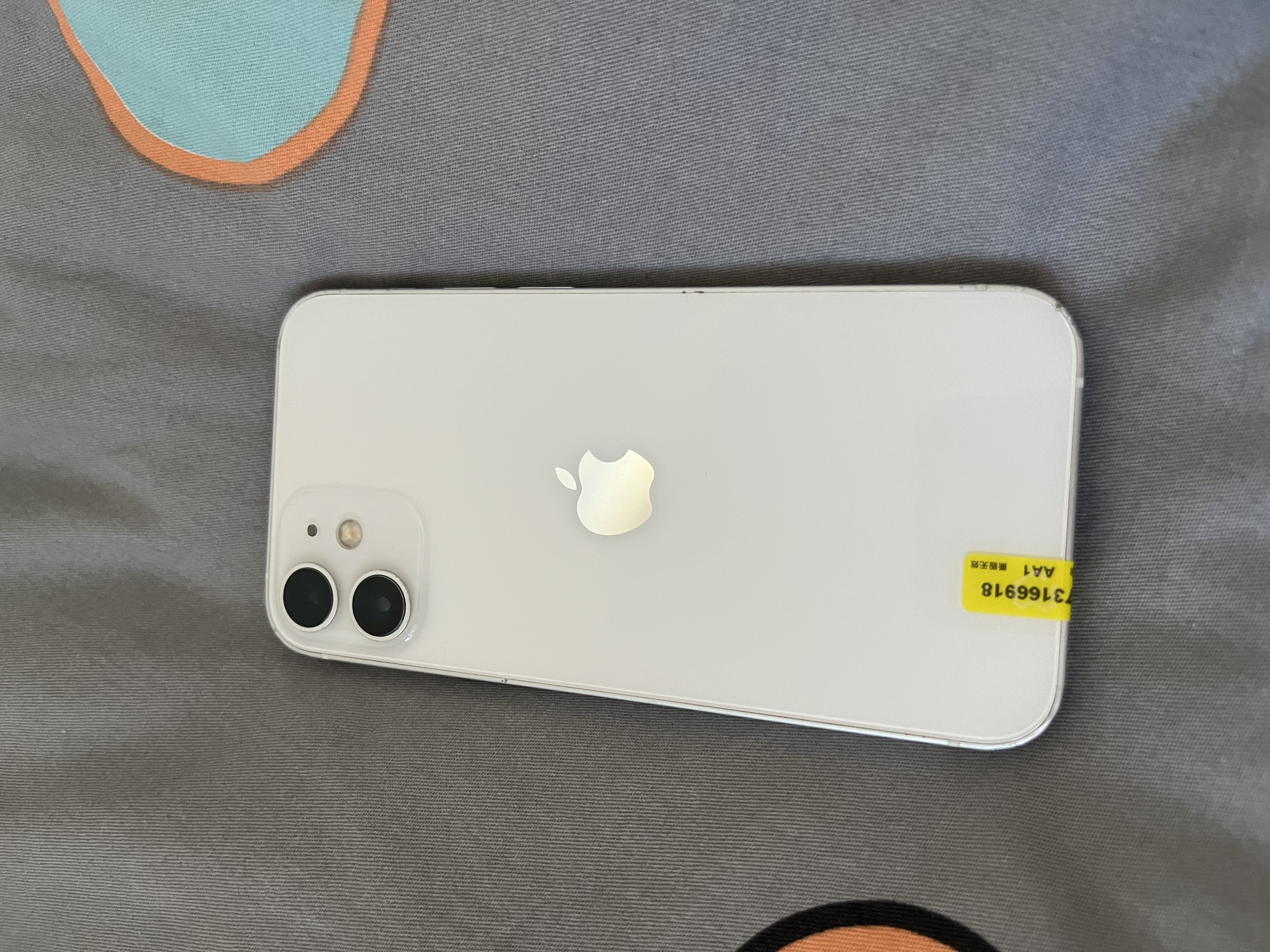 Apple iPhone 苹果12 mini 手机  二手手机 支持移动联通电信5G 学生机国行补贴 白色 256G 实拍图