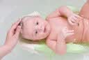 世纪宝贝（babyhood）婴儿洗澡躺托 宝宝折叠浴床新生儿沐浴架【软胶头枕/无线感温】 实拍图