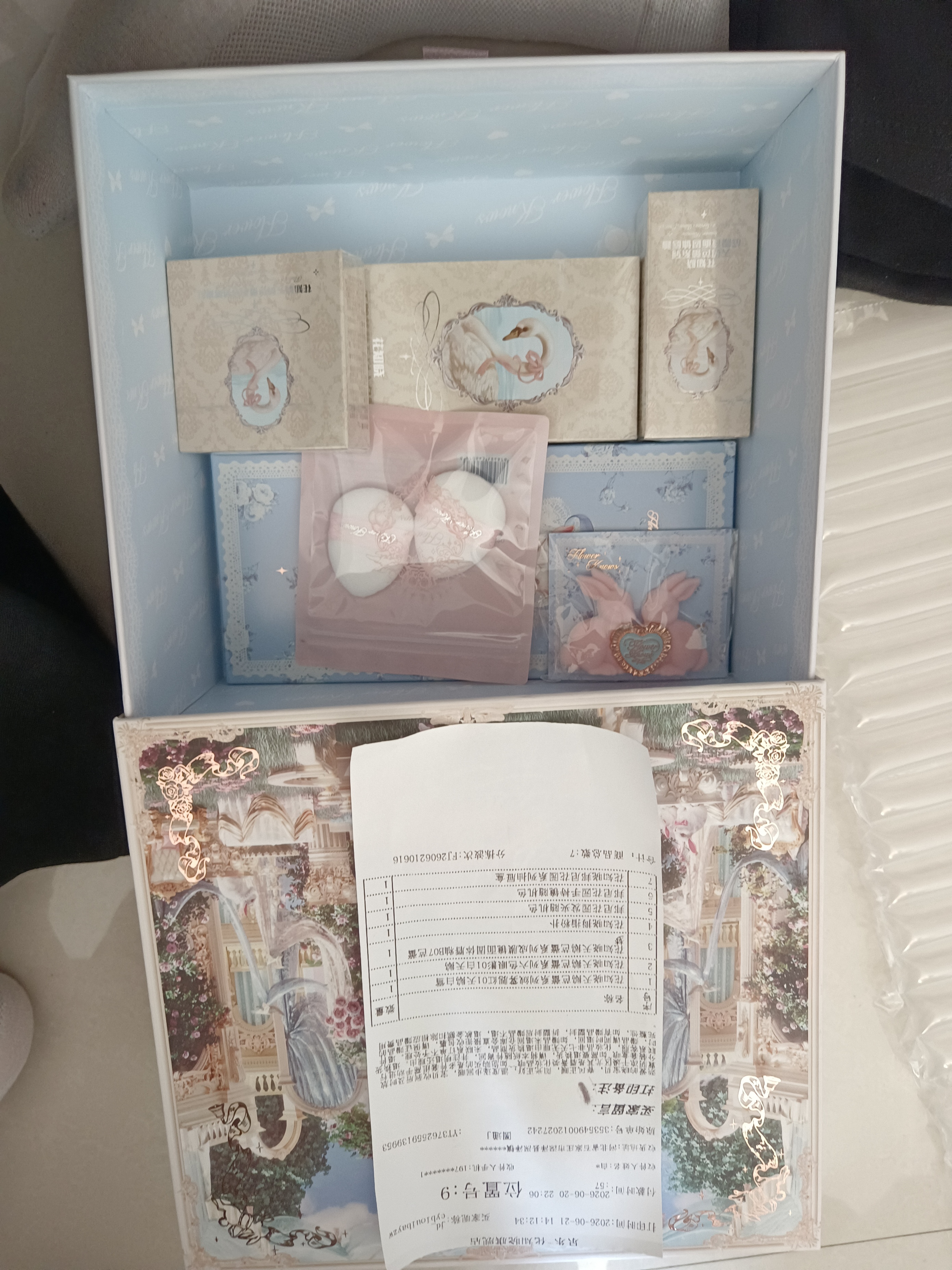 花知晓天鹅深浅礼盒彩妆套装腮红口红眼影送女友生日礼物 【黄黑皮优选妆备】天鹅深唇 实拍图
