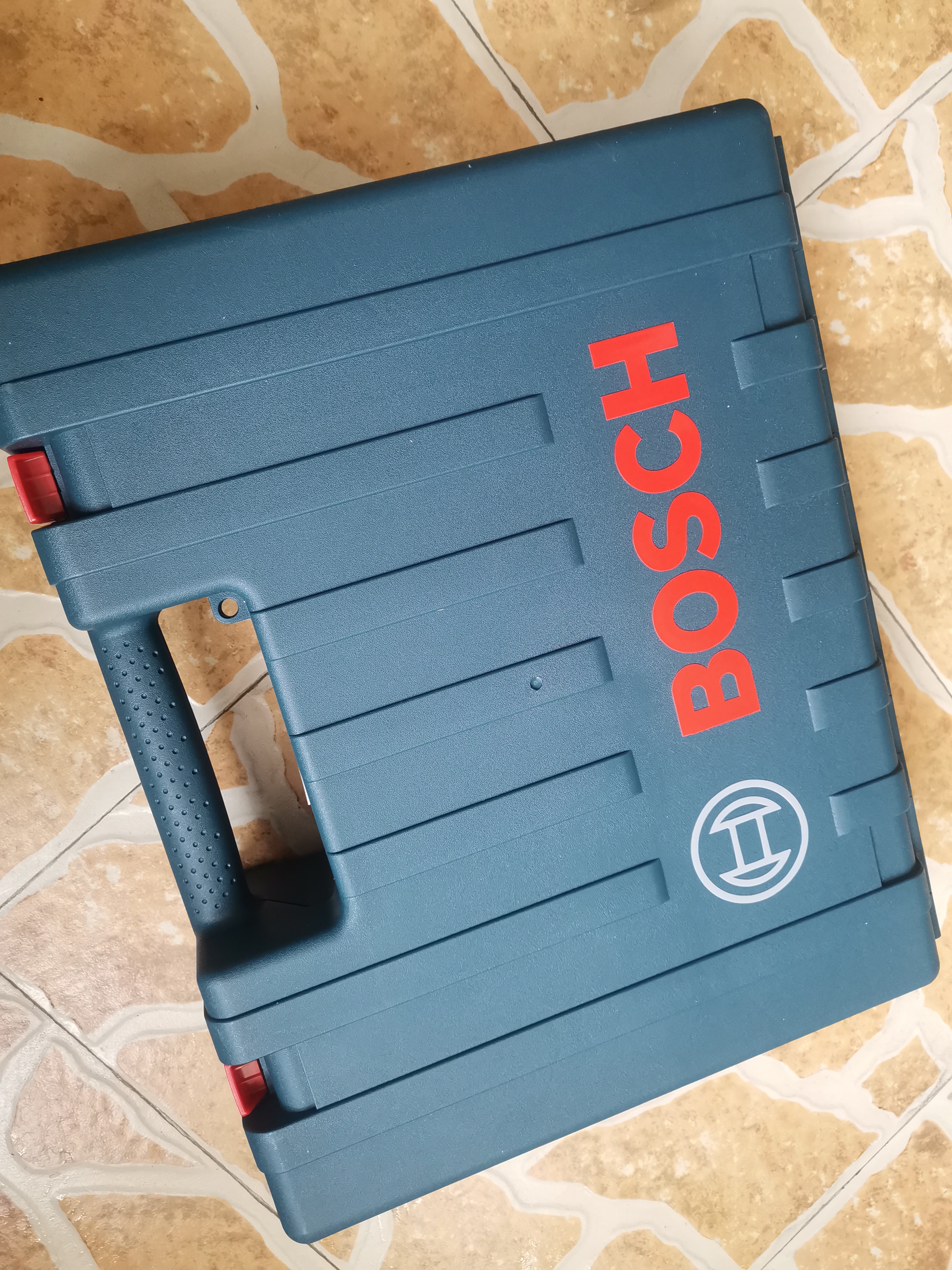 博世（BOSCH） GBH 2-28 D 820W工业级电钻/电锤/电镐/三功能四坑电锤 塑胶工具箱 实拍图