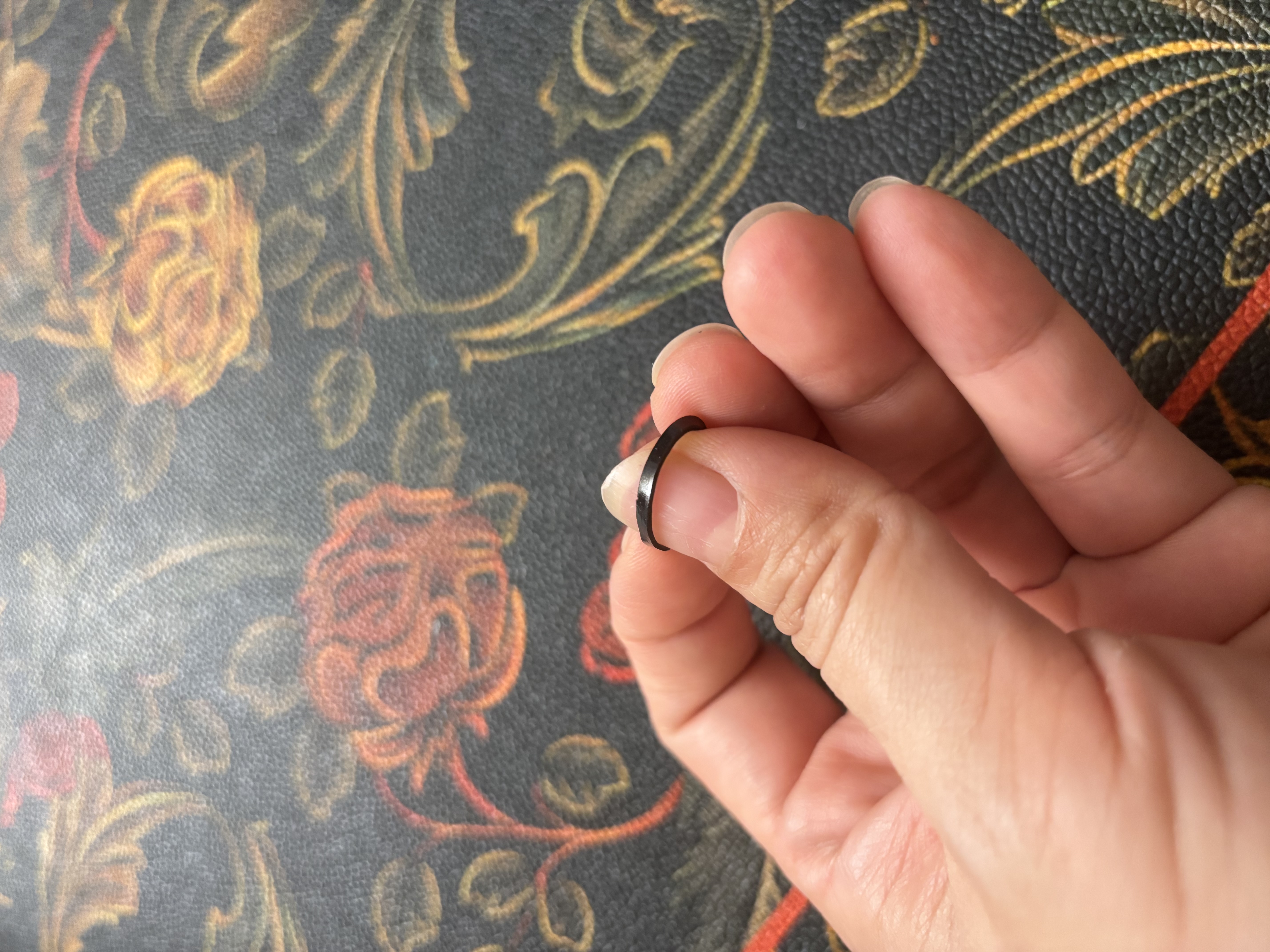 【一包用一年】耐用高弹力一次性头绳皮筋发绳发圈橡皮筋黑色 黑色薄款中圈 500根 实拍图