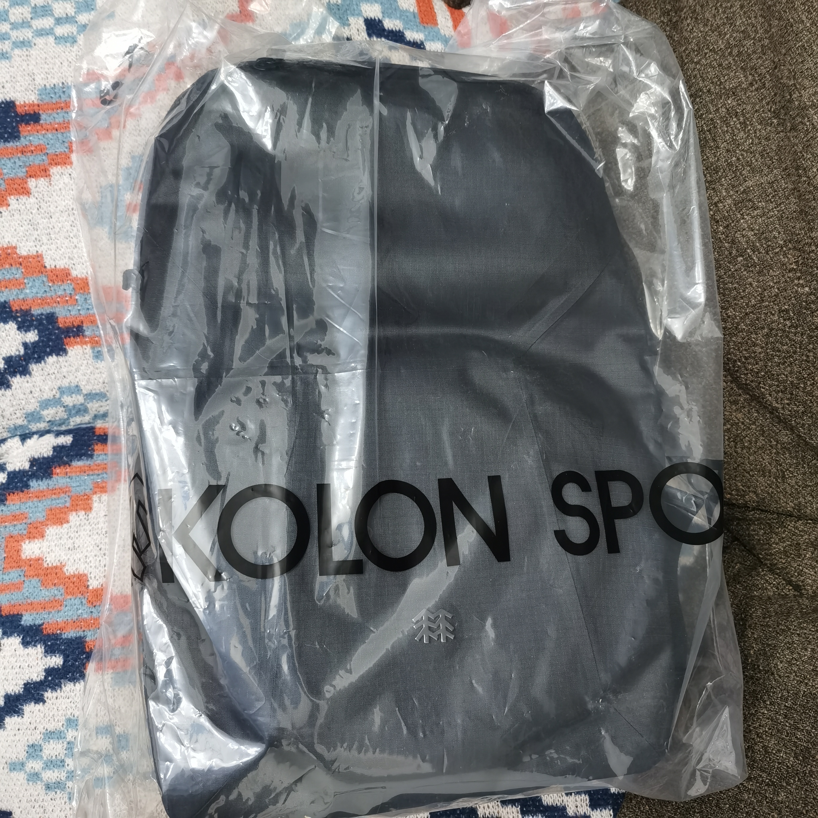 KOLON SPORT/可隆防水通勤背包 男子商务大容量多隔层压胶耐磨出差双肩包 LHBP5ST901-BK 黑色 XXX 实拍图