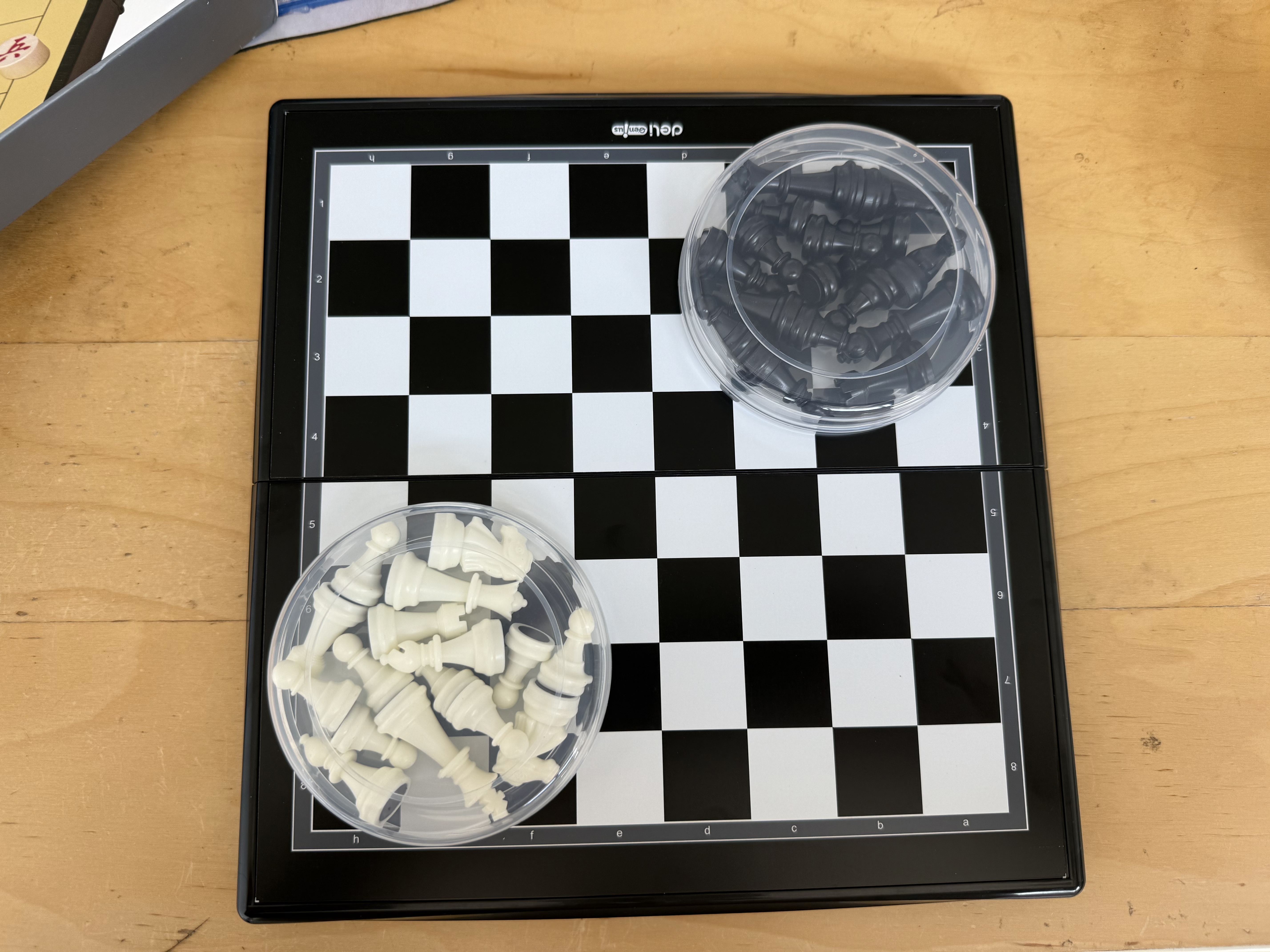 得力（deli）象棋磁性吸木棋套装便携式折叠棋盘成人儿童益智露营桌游开学礼物 实拍图
