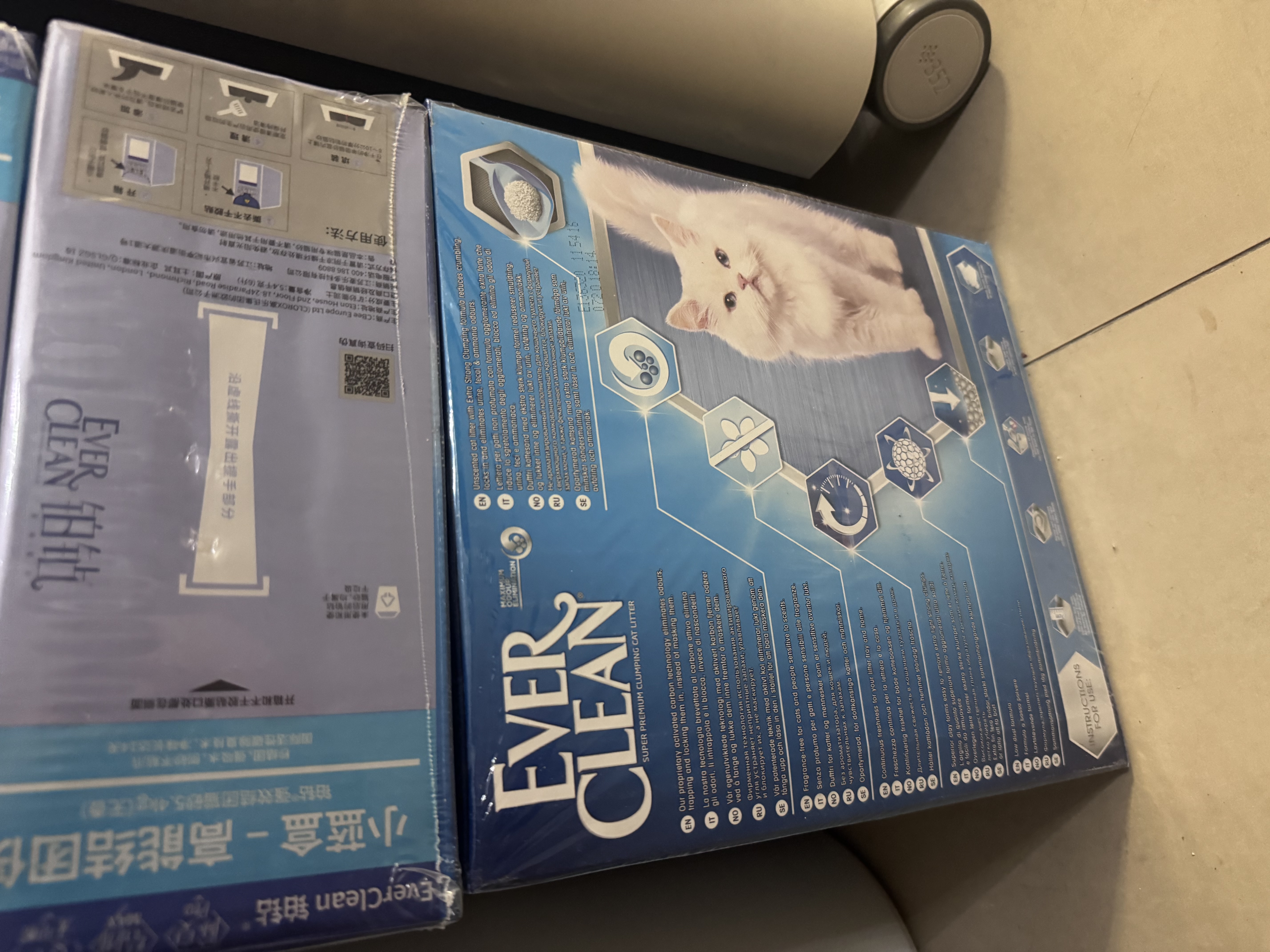 铂钻（EverClean）除臭低尘膨润土宠物用品矿砂猫砂欧洲进口活性碳小蓝盒6L 实拍图