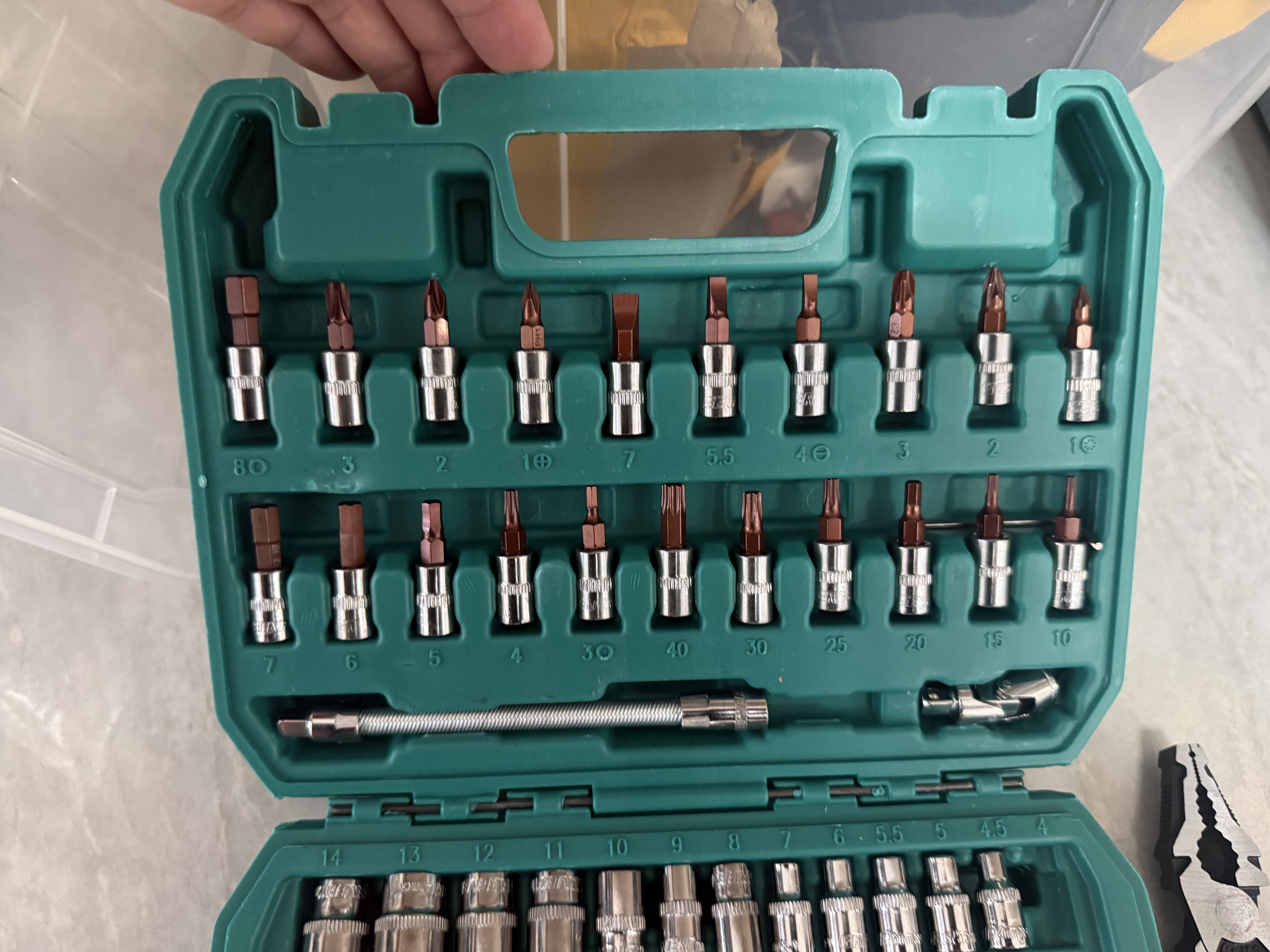 绿林（GREENER）汽车维修工具套装套筒组合扳手工具多功能汽修小飞棘轮随车工具箱 【升级72齿】汽修53件套小飞套装 实拍图