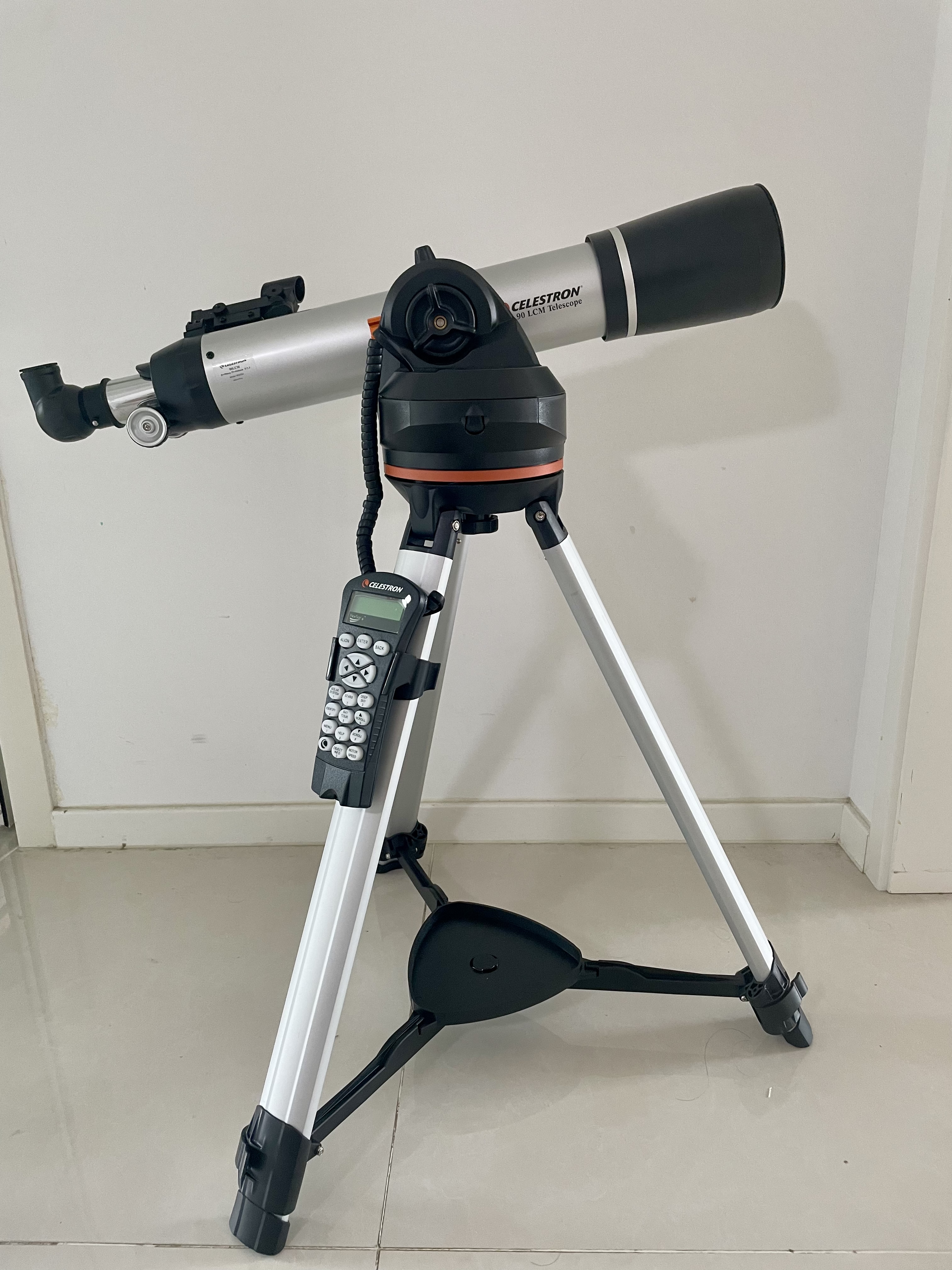 星特朗LCM90自动寻星跟星高清高倍中文操作观星观景专业级天文望远镜 实拍图