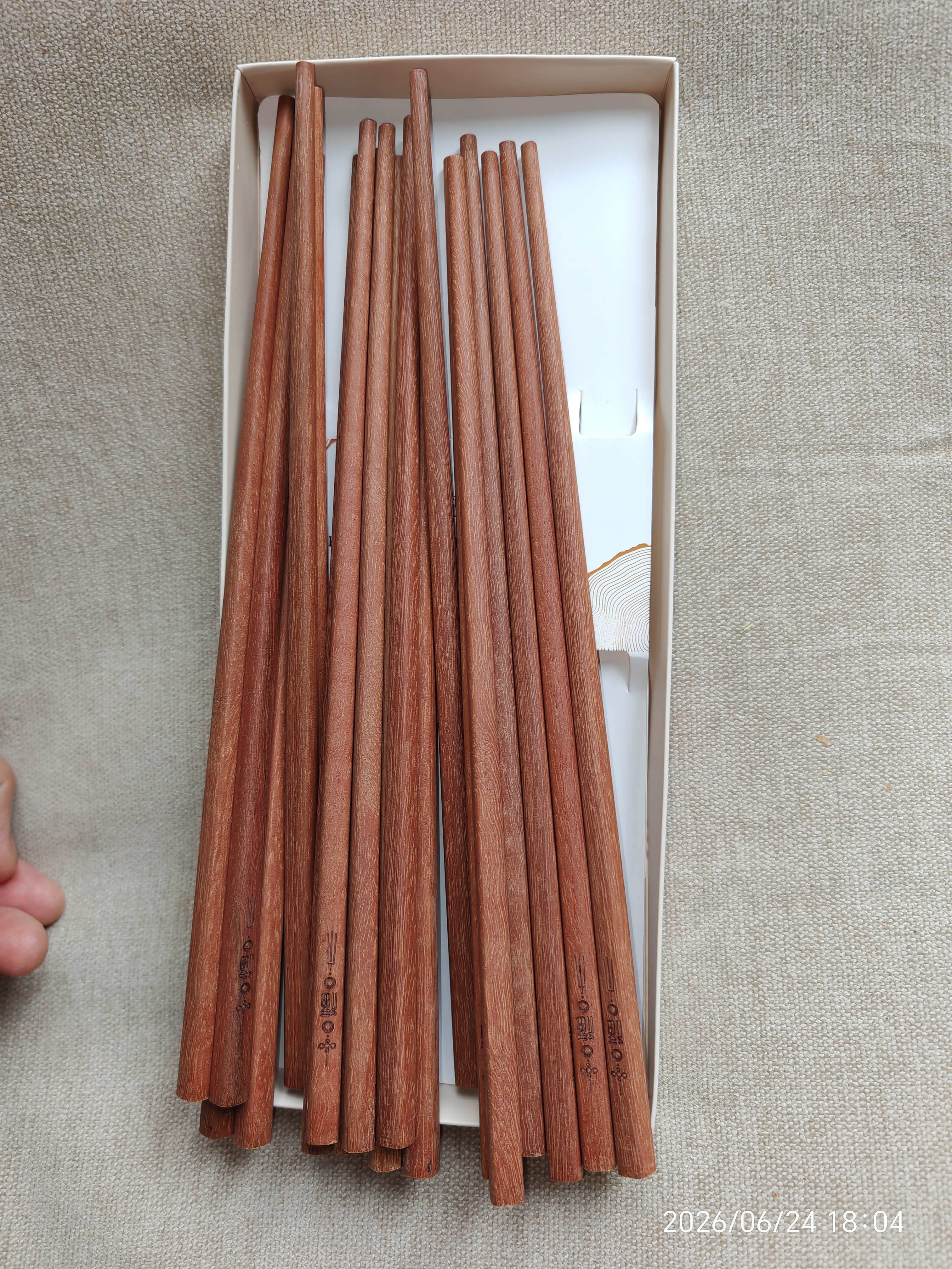 双枪红檀木筷子天然抗菌木筷 家用实木无漆无蜡筷子餐具套装10双 实拍图