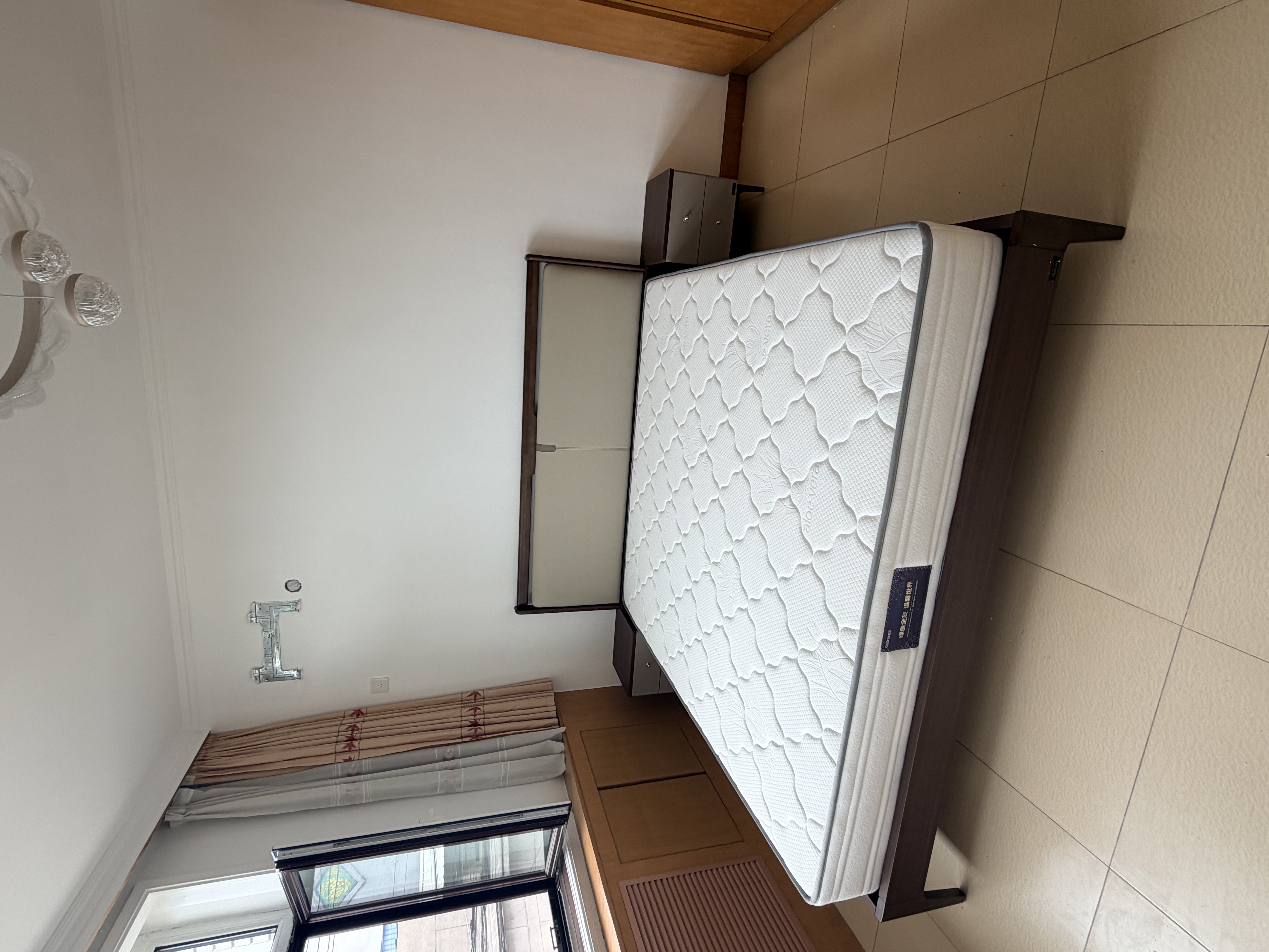 全友（QUANU）家居新中式实木床家具家用主卧室双人大床含床垫组合床头皮艺软包 【高脚款 | 实木铺板】单床+床头柜*2+65K床垫 1.8x2米 实拍图