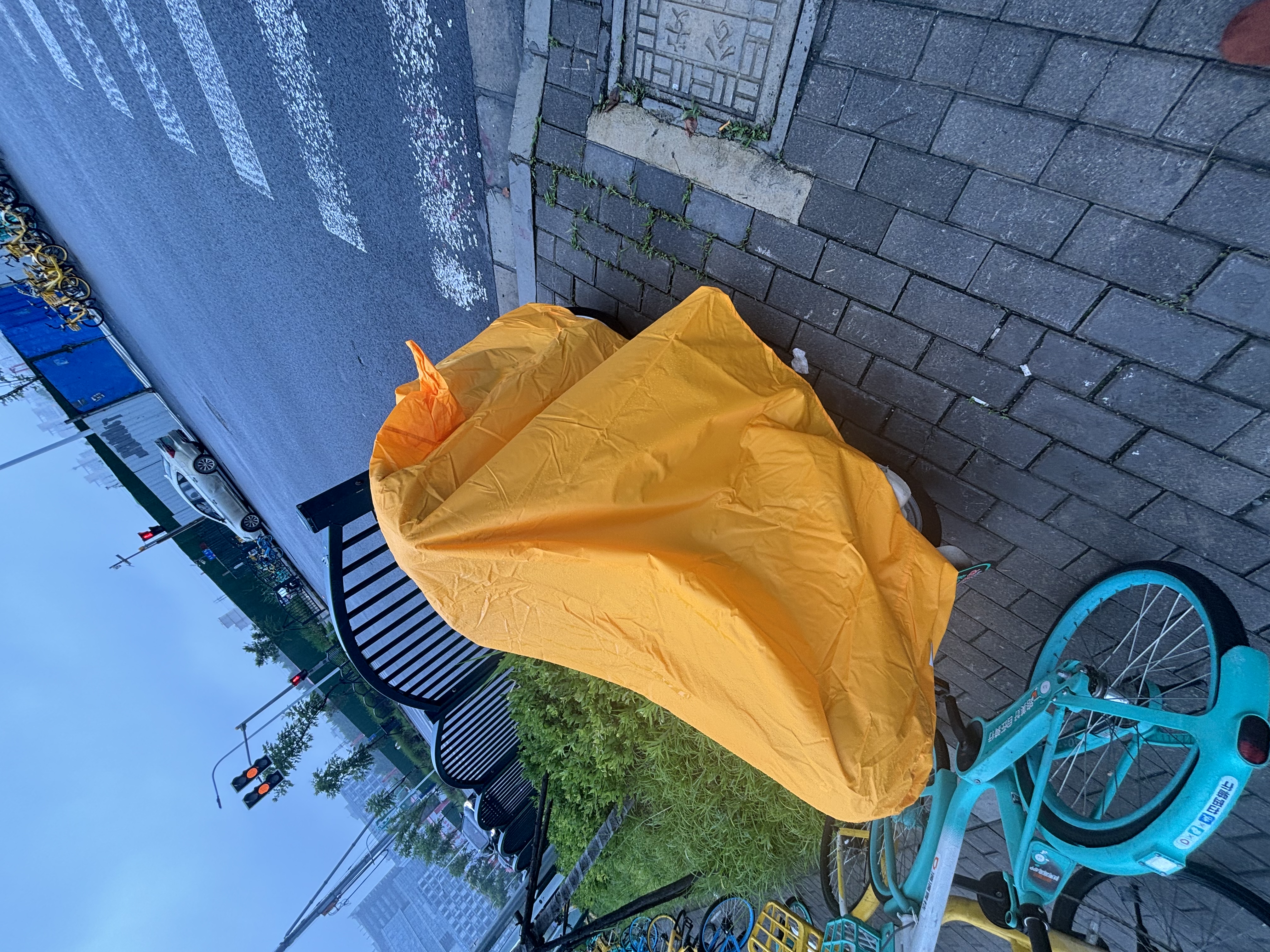 仟居佳 电动车防雨罩车罩全罩套电瓶车挡雪遮雨踏板摩托车防晒防水车罩 经典黄-M码+收纳袋 实拍图