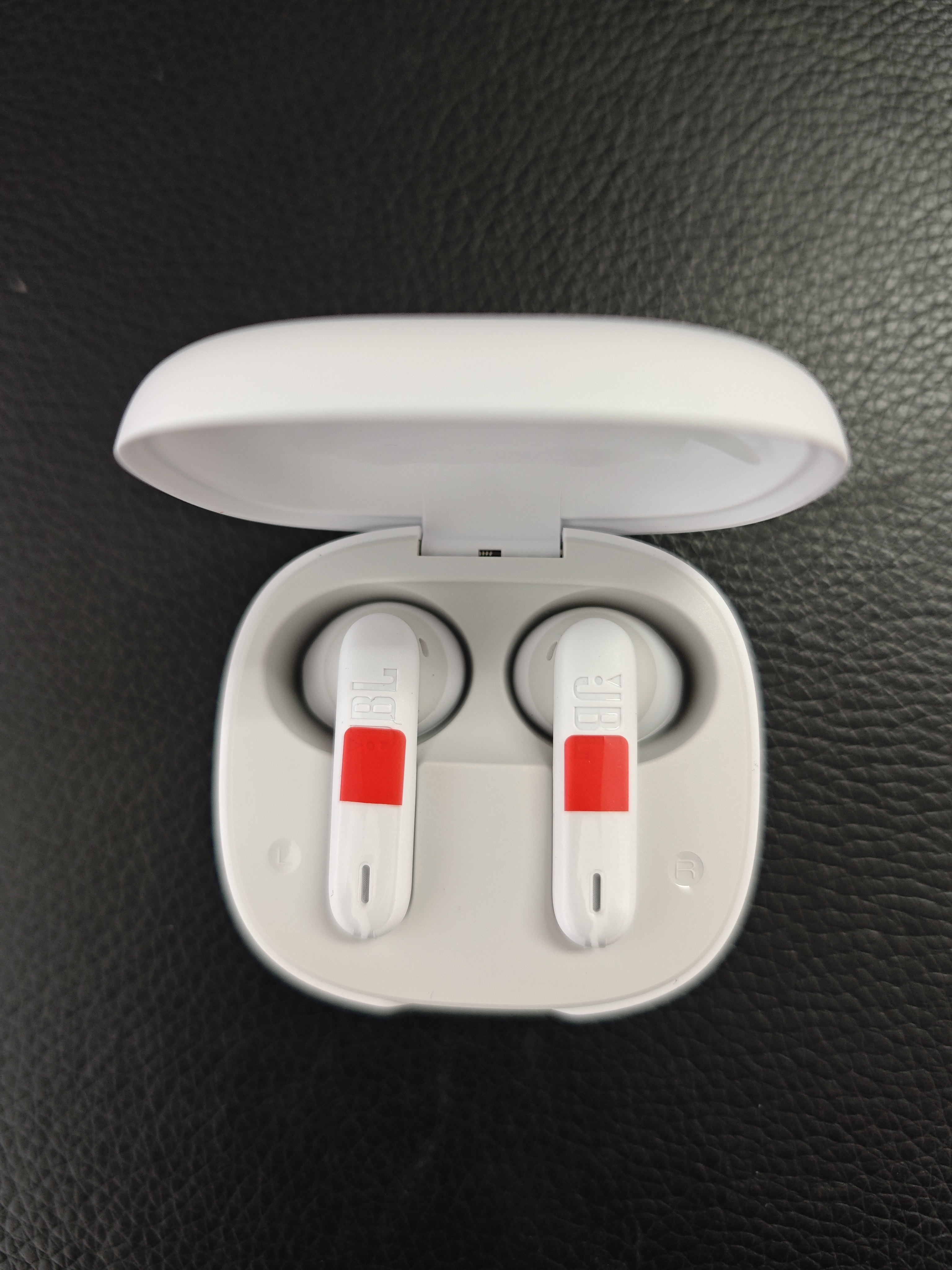 JBL WAVE FLEX 2 真无线蓝牙耳机 半入耳音乐耳机 通话降噪游戏耳麦 华为苹果通用 毕业礼物 珍珠白 实拍图