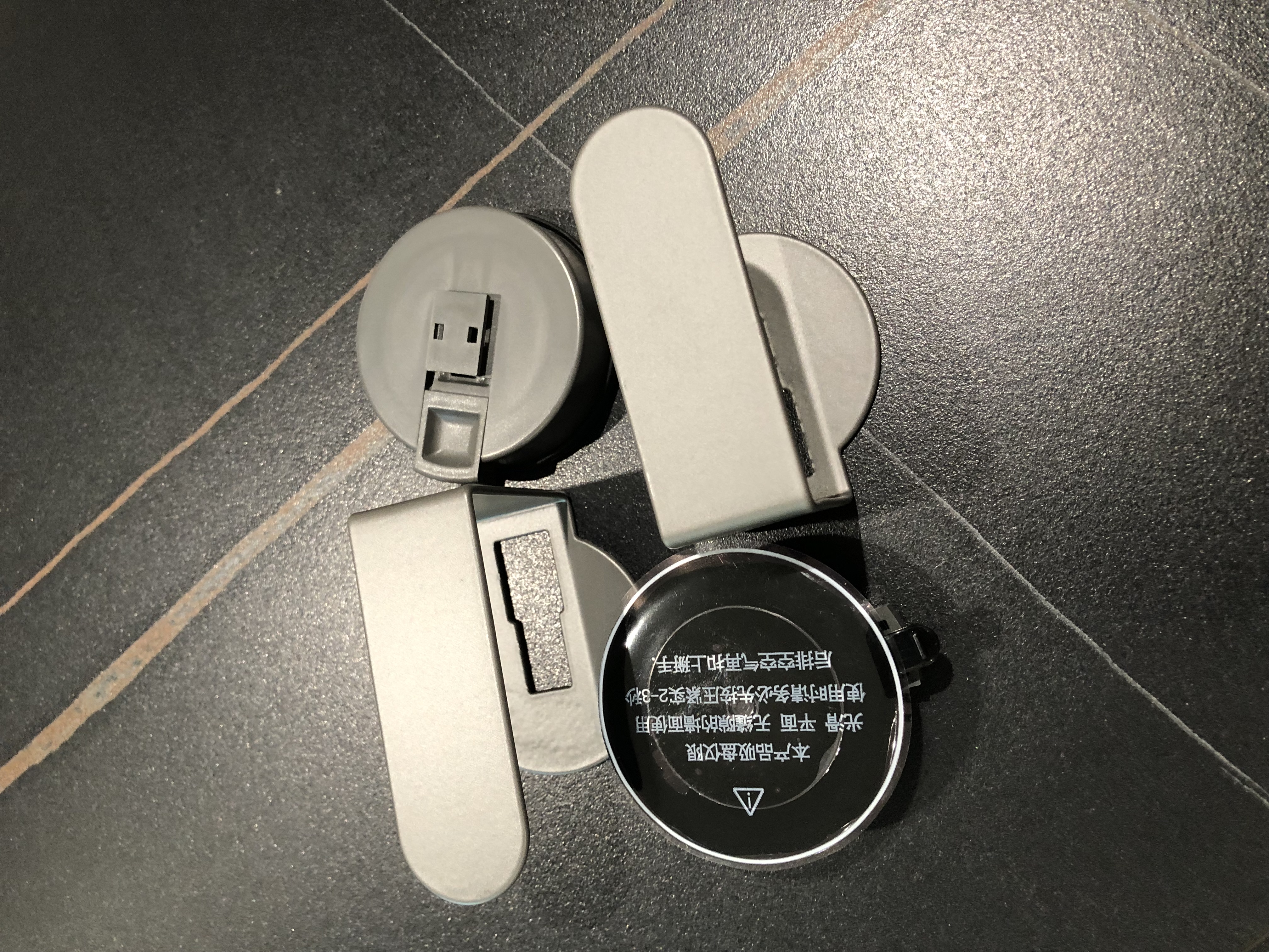 百年正和厨房置物架吸盘锅盖架壁挂免打孔多功能墙上砧板收纳架 实拍图