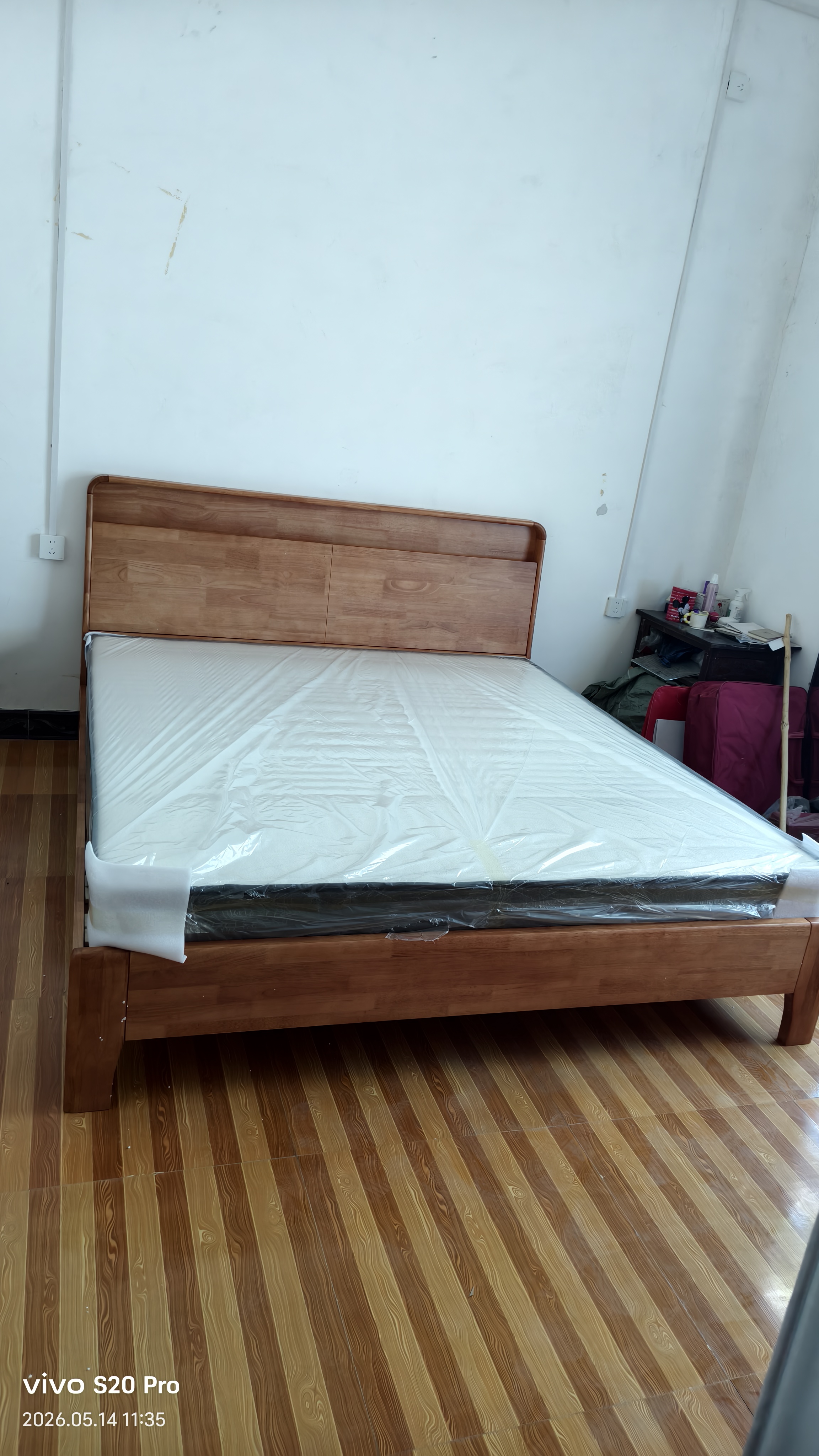 京东京造悦枫实木床 天然橡胶木 双人床原木色1.8×2米 邦尼尔床垫套装 实拍图