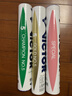 威克多（VICTOR）胜利羽毛球金黄5号1号3号鸭毛球耐打防风训练比赛用粉胜利12只装 76速-金黄1号 1筒 【12只/桶】 实拍图