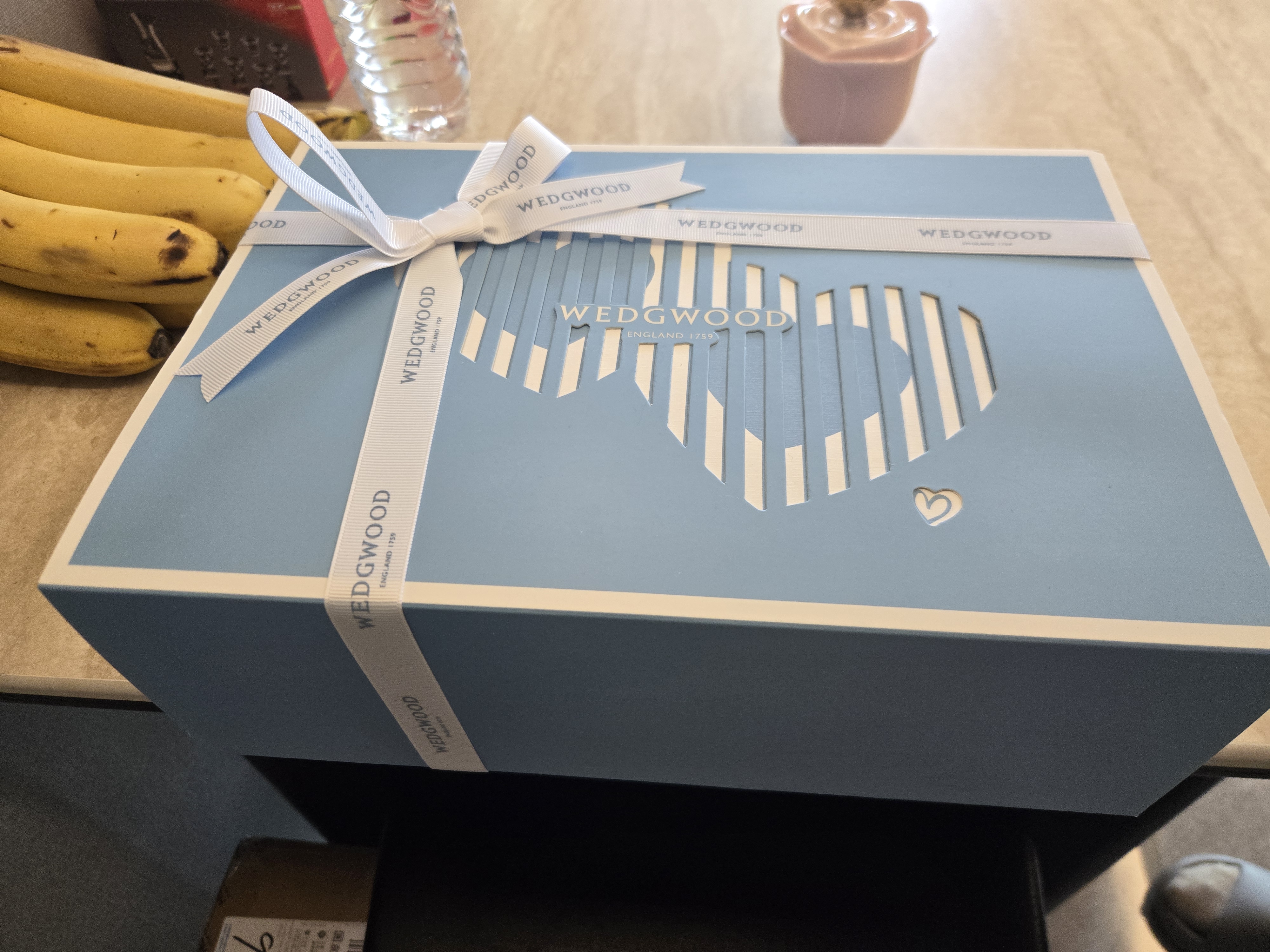 Wedgwood【檀健次同款】WEDGWOOD金粉年华骨瓷马克对杯心动礼盒新婚礼物 实拍图