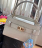 CHARLES&KEITH鳄鱼纹凯莉包手提斜挎婚包包女包生日礼物送女友CK2-50270880-1 Ivory象牙色 S 实拍图