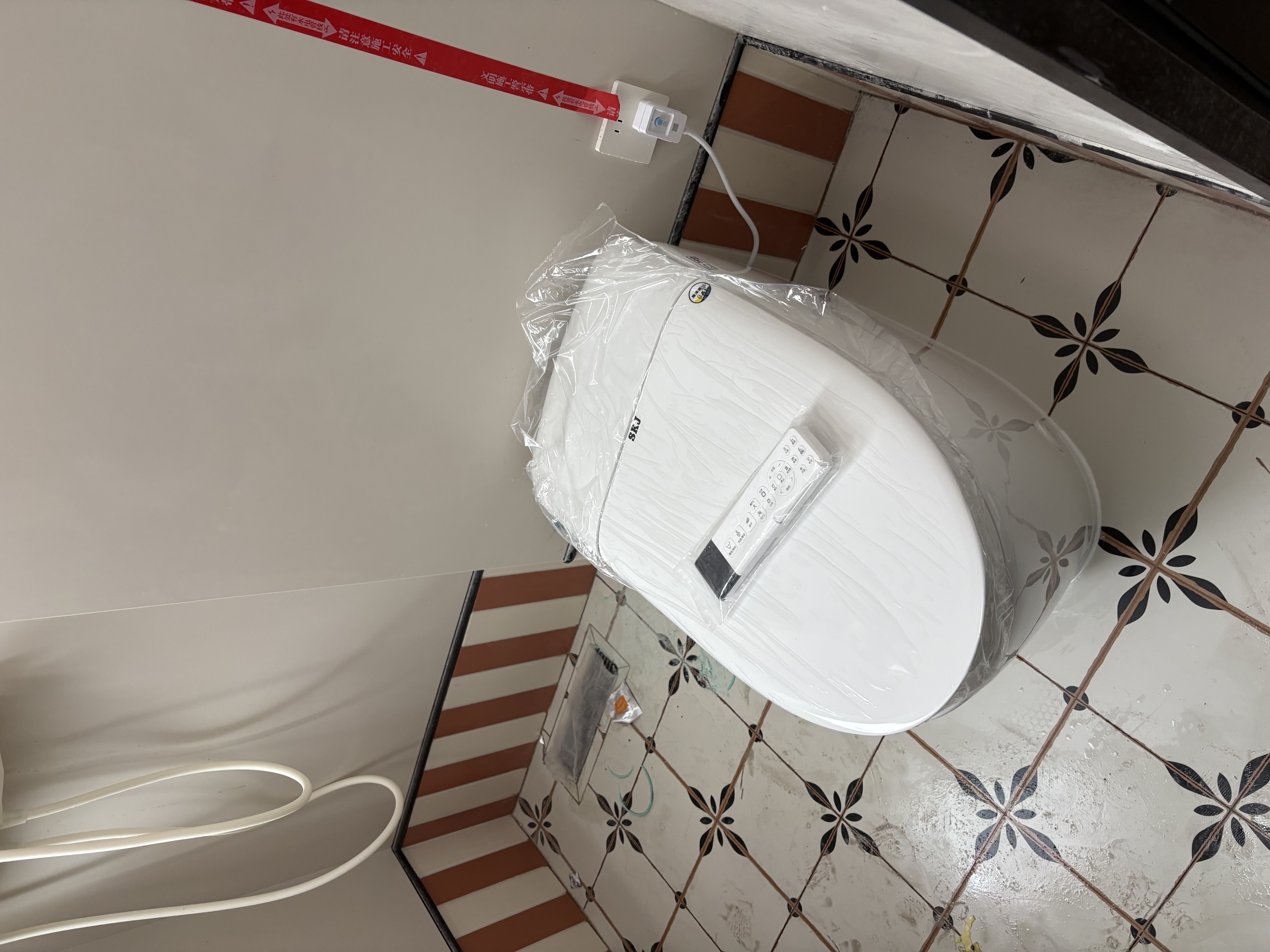SKJ智能马桶无水压限制卫浴泡沫盾全自动一体机轻音冲水坐便器-601 616-L智感MAX版【全功能/6盾合一】 250/300/350/400坑距 下单备注 实拍图