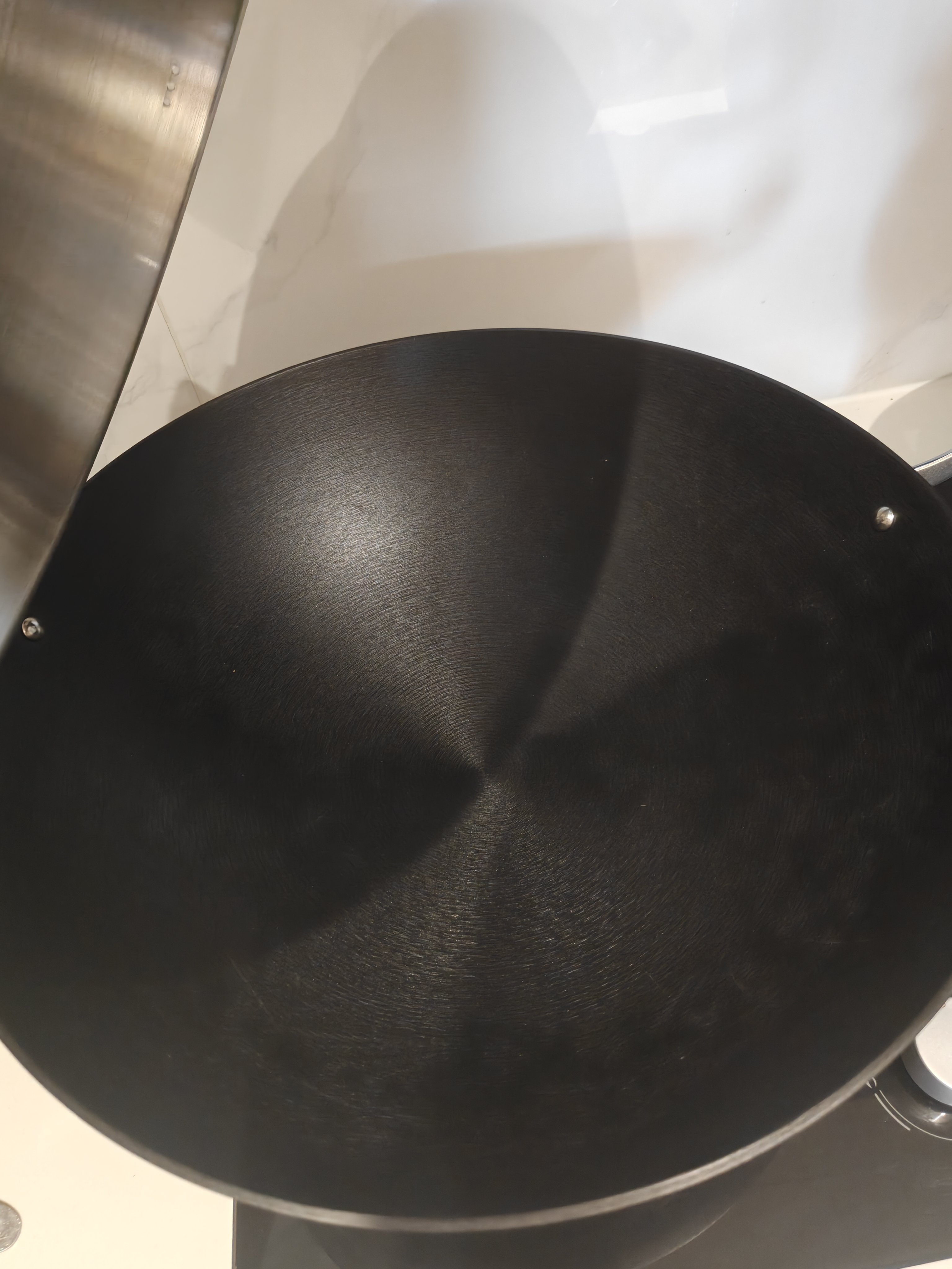 铁太郎铸铁锅双耳炒锅无涂层40CM炒菜锅家用圆底煤气灶锅不易粘锅大铁锅 实拍图