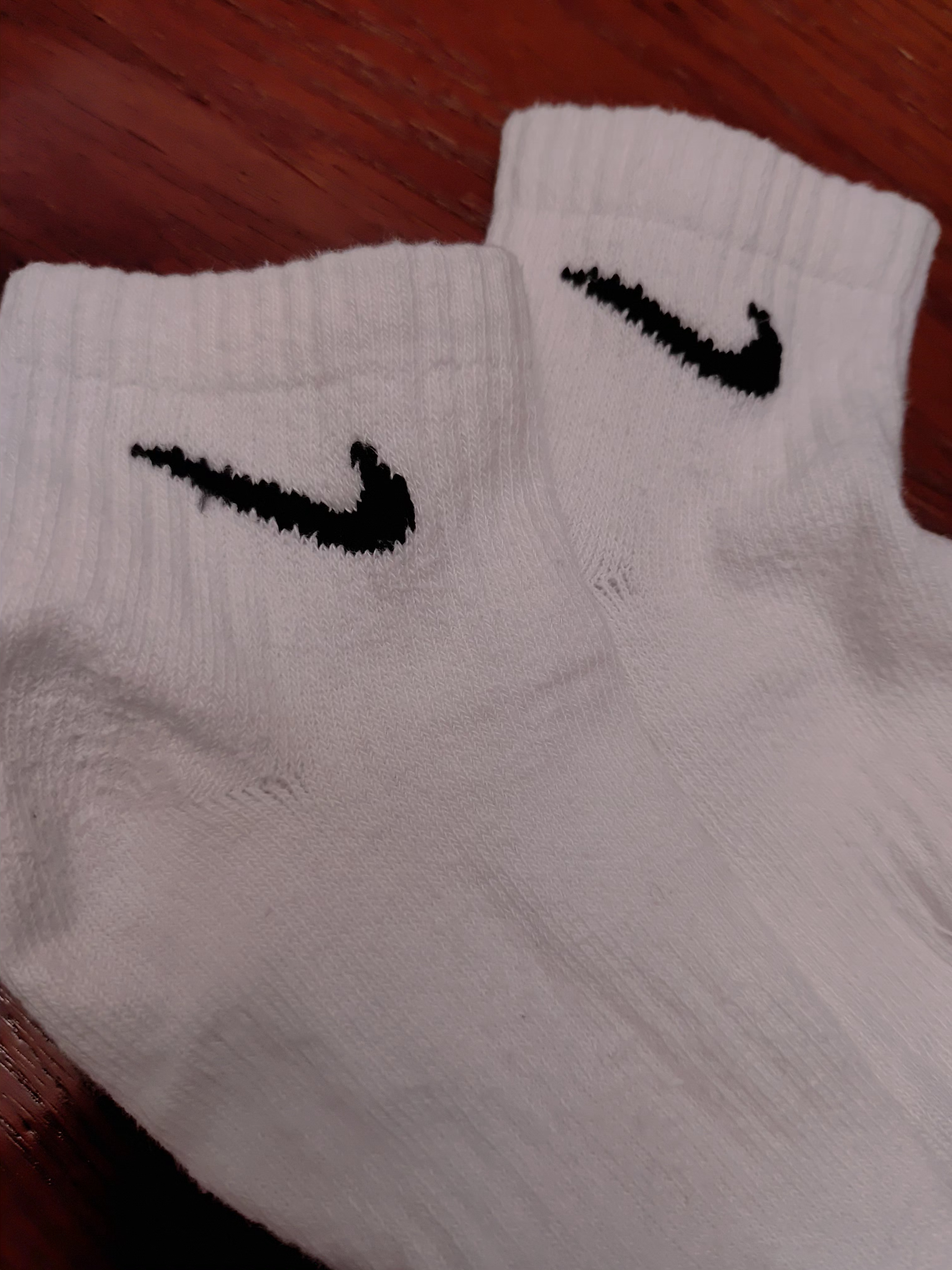 耐克NIKE男女袜子 吸汗透气运动袜 短袜三双装SX7677-100白 M 实拍图