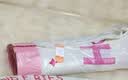 垃圾袋 加大加厚手提卡通免撕印花垃圾袋 45*45cm 双色花朵 1卷10只 实拍图