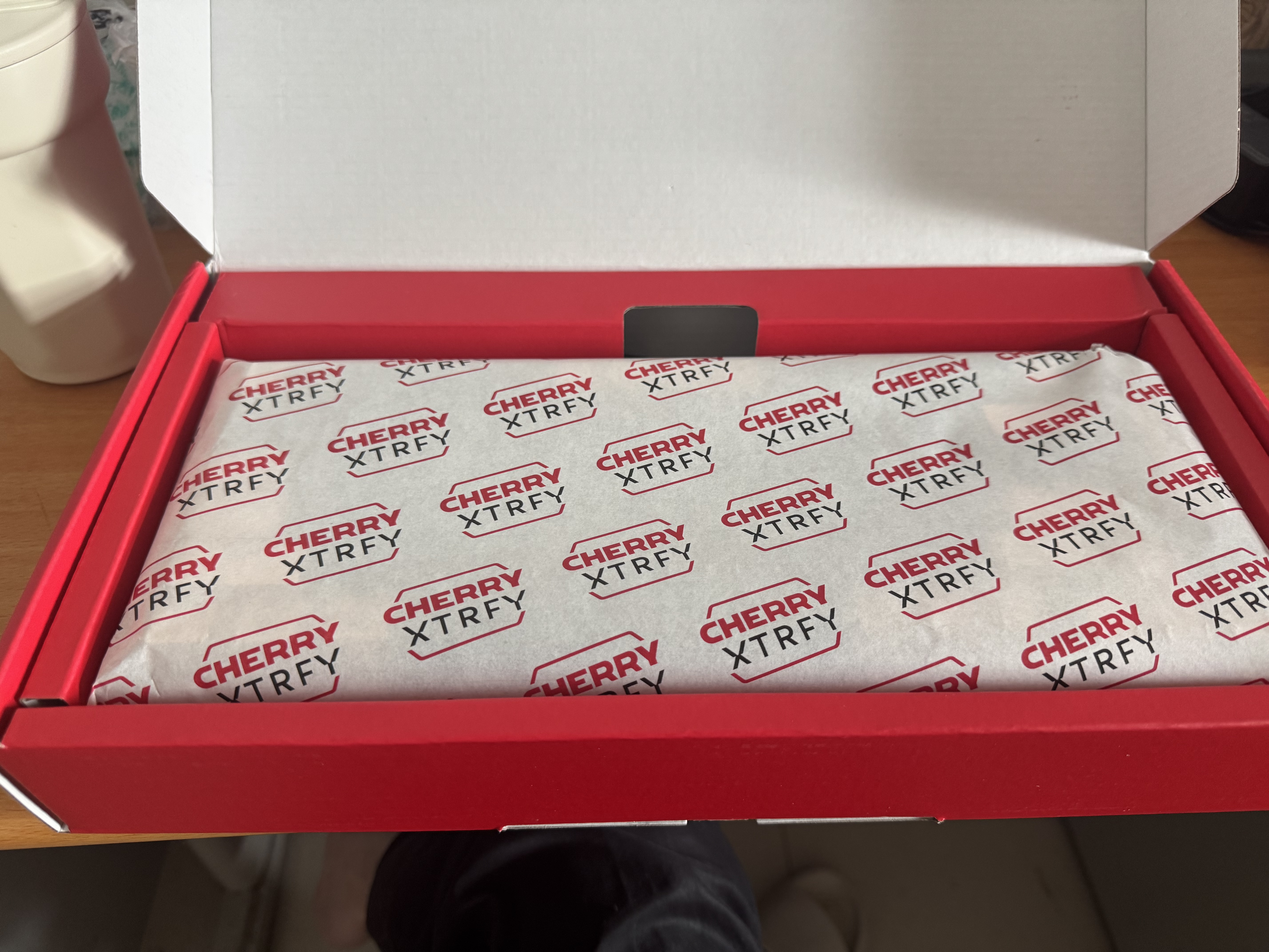 CHERRY樱桃PIXIU75%配列客制化机械键盘2.4G蓝牙三模无线RGB热插拔游戏键盘 兼容WIN/MAC黑色红轴 实拍图