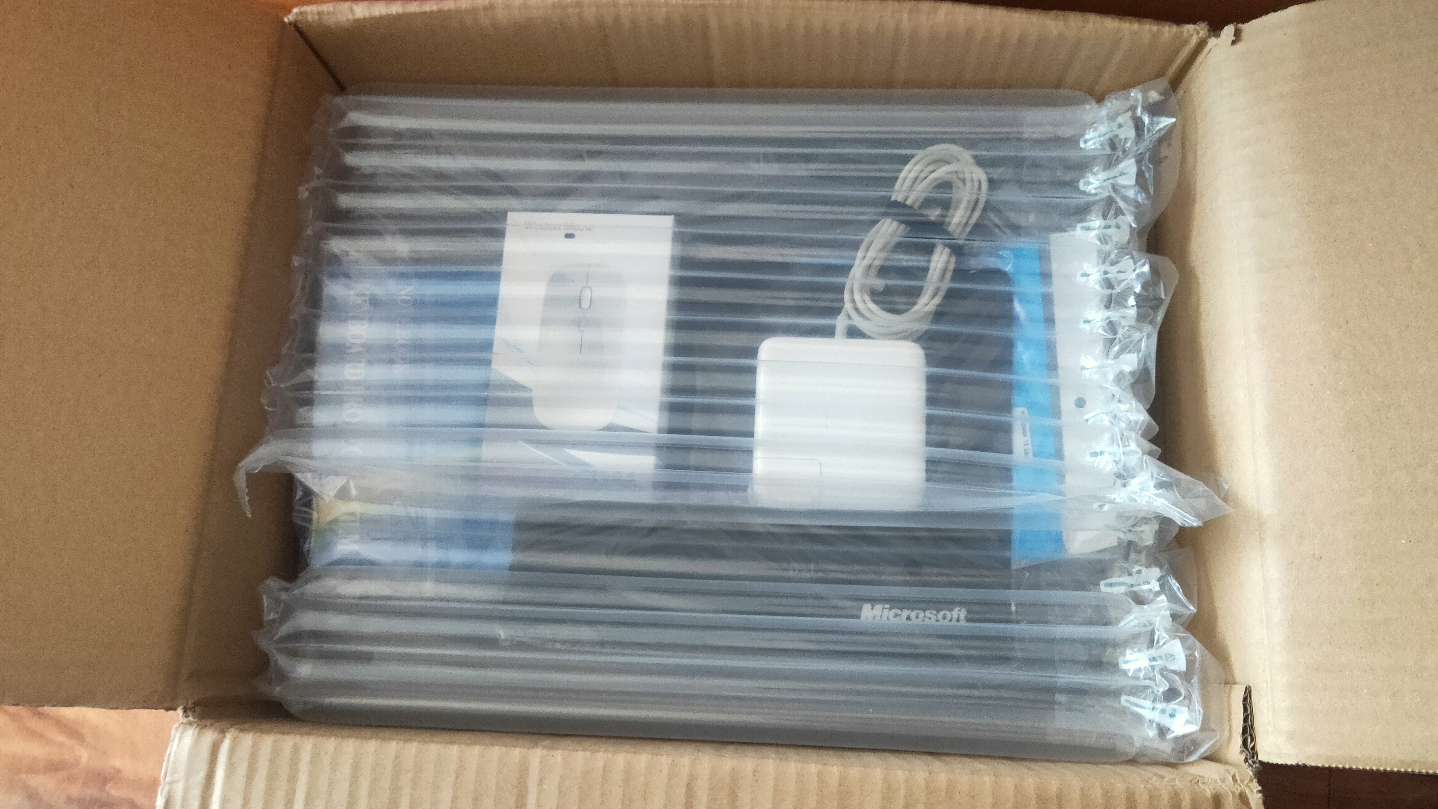 苹果（Apple） MacBook Pro/Air 二手苹果笔记本电脑 商务 办公 游戏 设计 剪辑 95新【热卖】13款13寸865-8G256G 实拍图