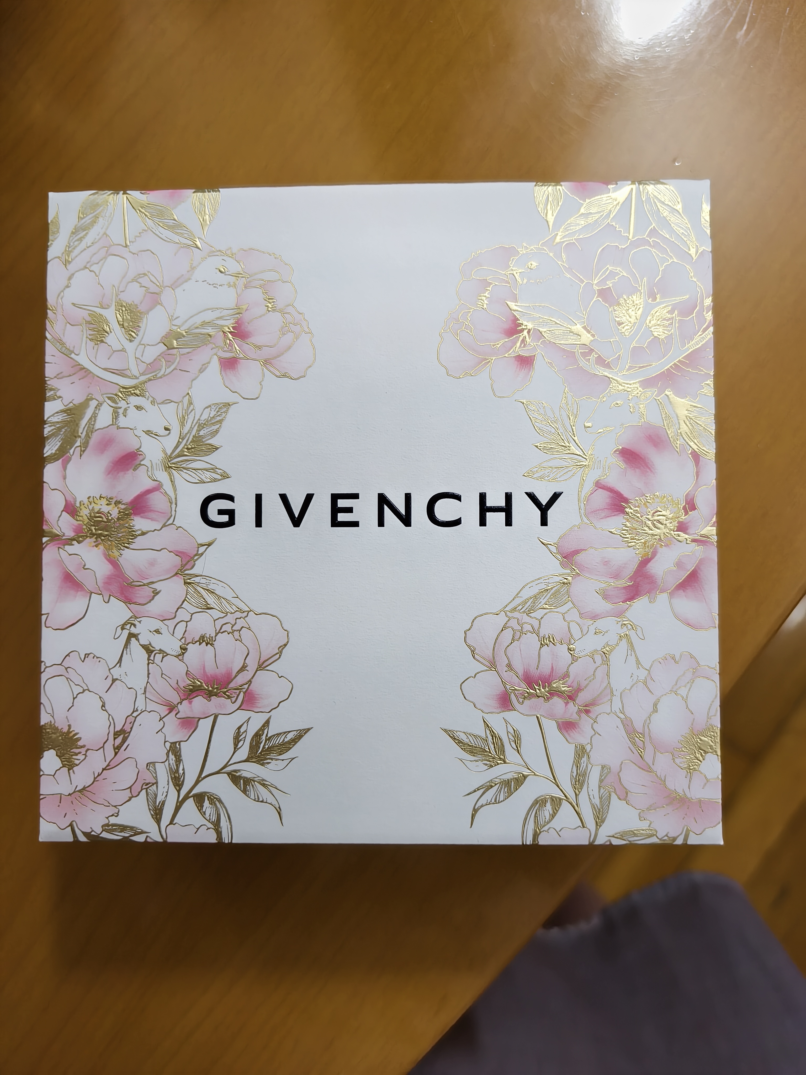 纪梵希（Givenchy）粉丝绒N37蓝调正红色口红唇膏显色化妆品 生日礼物 实拍图