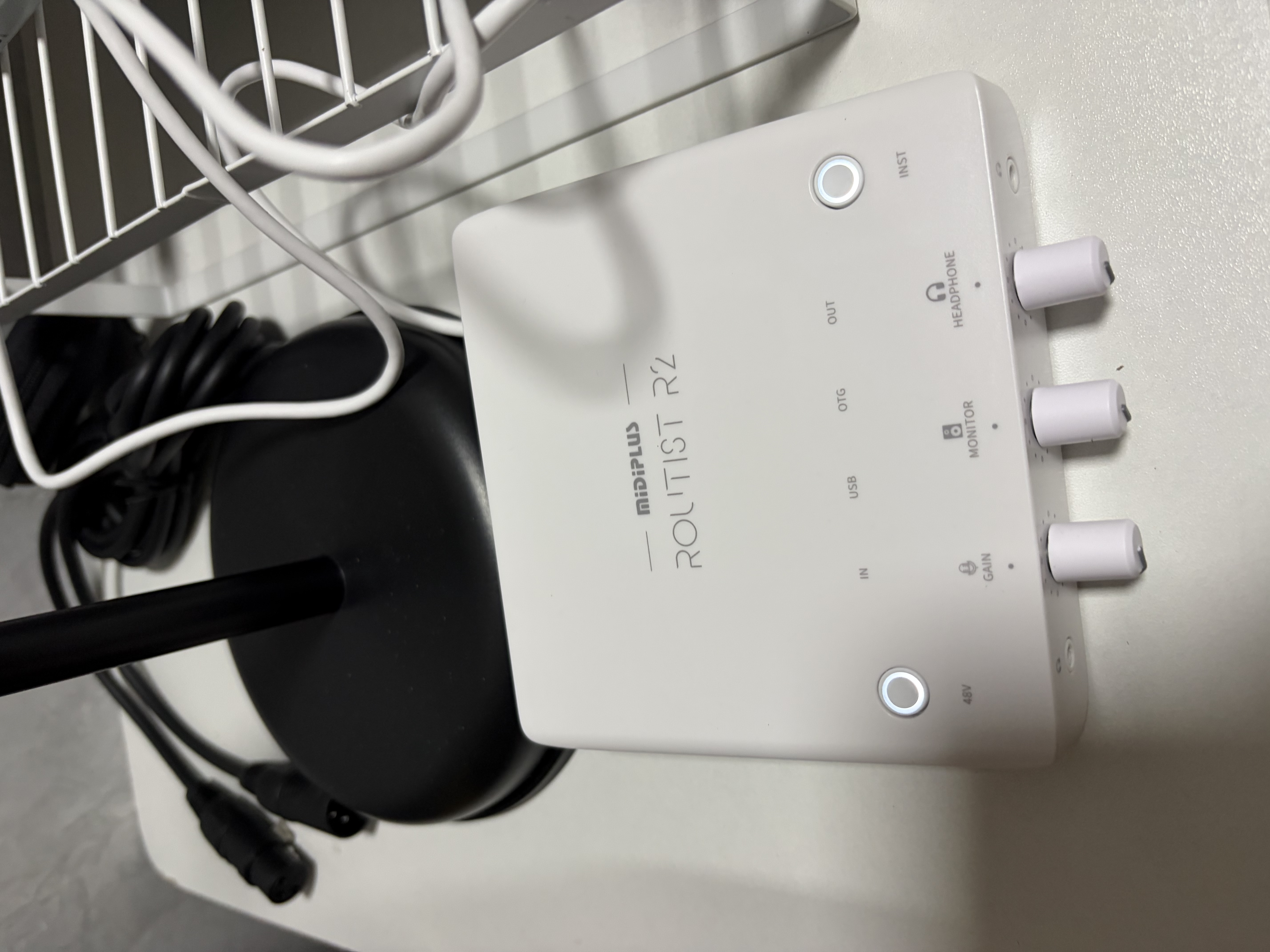 MIDIPLUS Routist R2 GEN II声卡迷笛外置电脑手机OTG直播设备全套唱歌录音抖音AI跟唱语音厅陪玩专用 迷笛R2+铁三角AT2035银色 实拍图