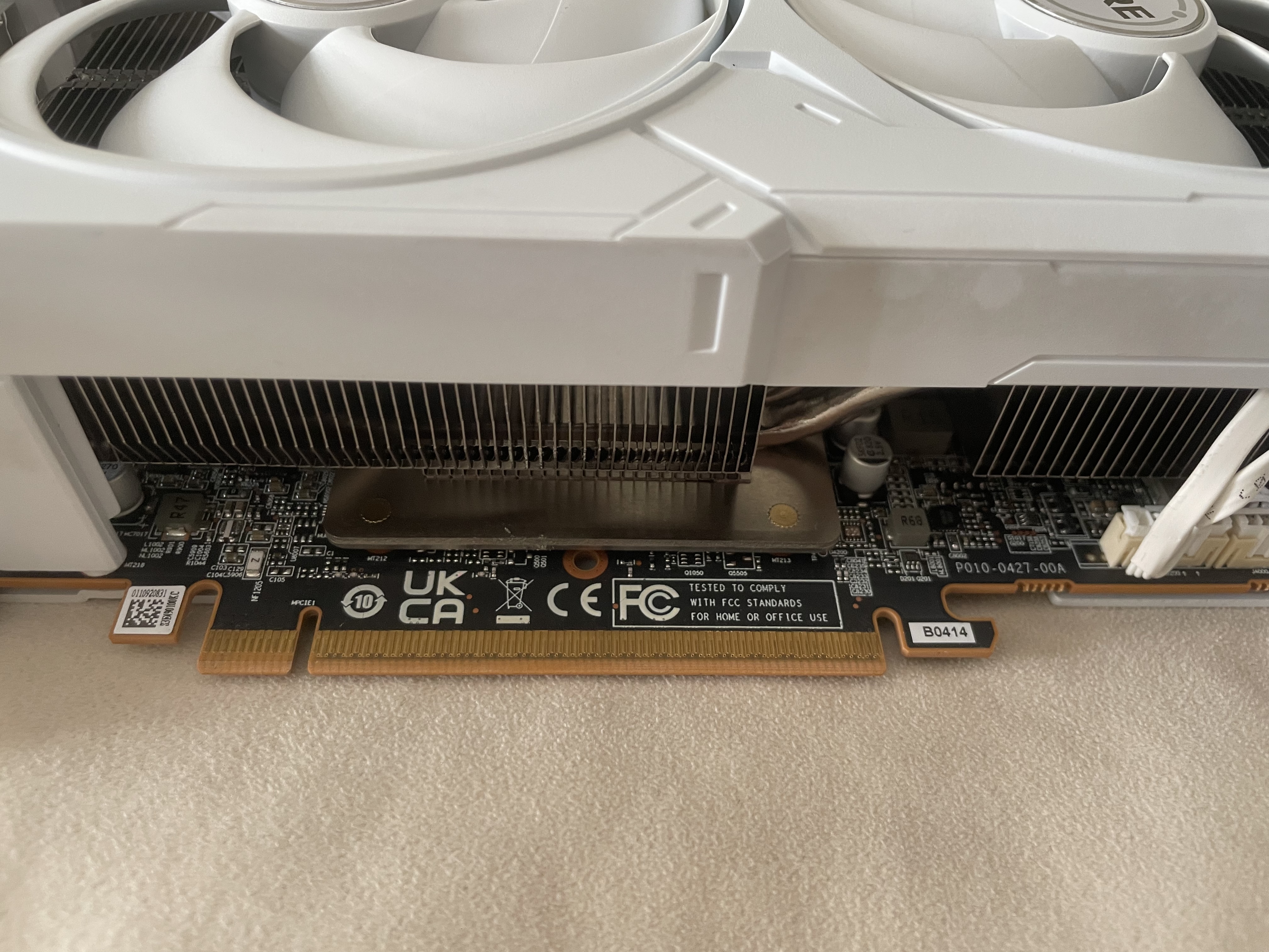 蓝宝石（Sapphire）AMD Radeon RX 9070 XT 16GB GDDR6 PURE 极地 deepseek AI设计智能渲染电竞游戏台式机独立显卡 实拍图