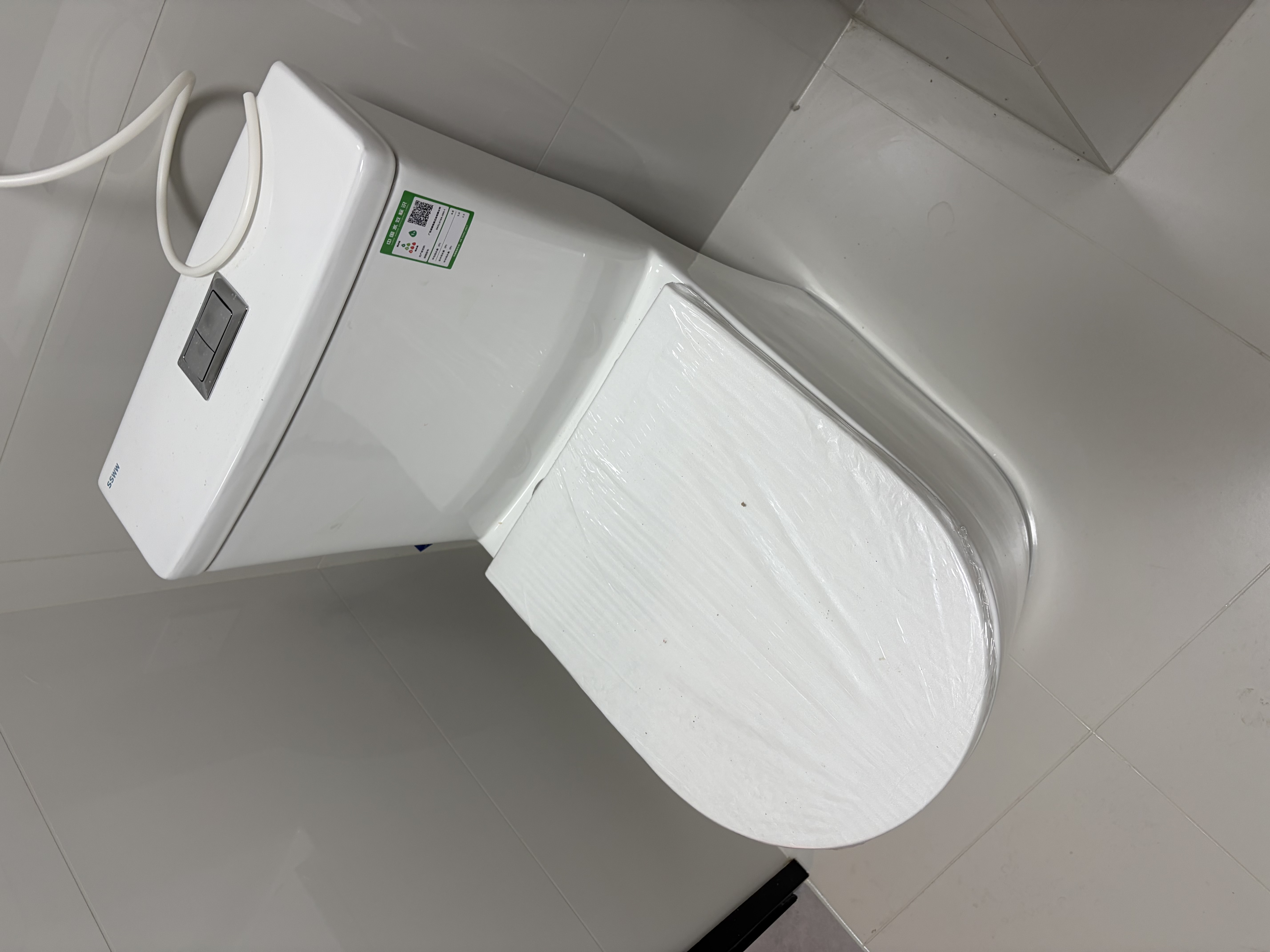 浪鲸（SSWW） 卫浴马桶家用一体坐便器缓降易拆盖板虹吸式座便器节水卫生间 018A【节省空间 双孔虹吸】 305/300mm 实拍图