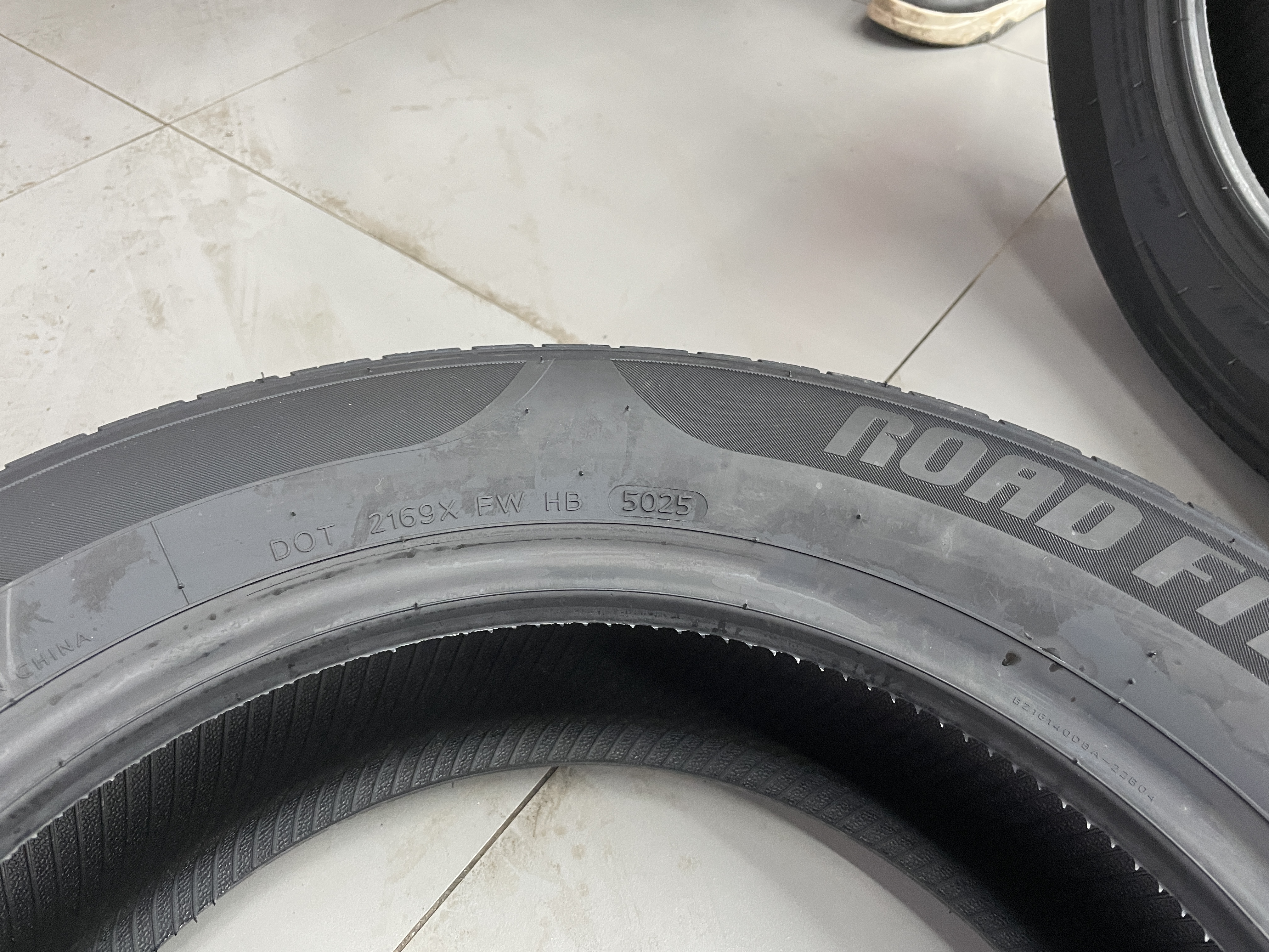 韩泰（Hankook）汽车轮胎 205/60R16 92H SK70 适配轩逸/福克斯/宝骏510/速腾 实拍图