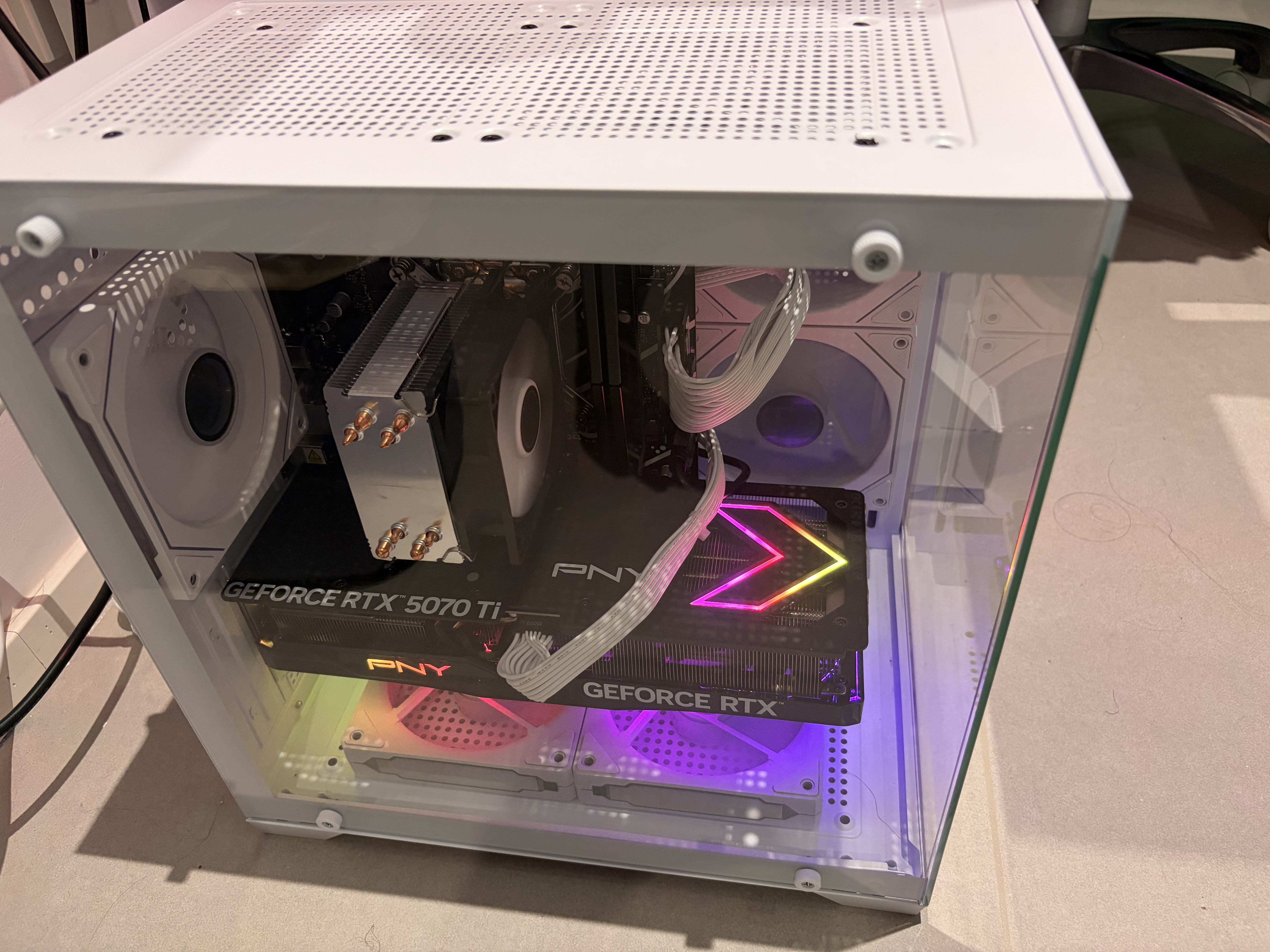华硕（ASUS）ROG全家桶 英特尔酷睿14代i5/i7台式电脑游戏主机5060ti/5070直播设计三角洲黑神话水冷整套海景房 主机+32寸超清显示屏【六年质保+全套配齐】 热销：14代i5丨320 实拍图