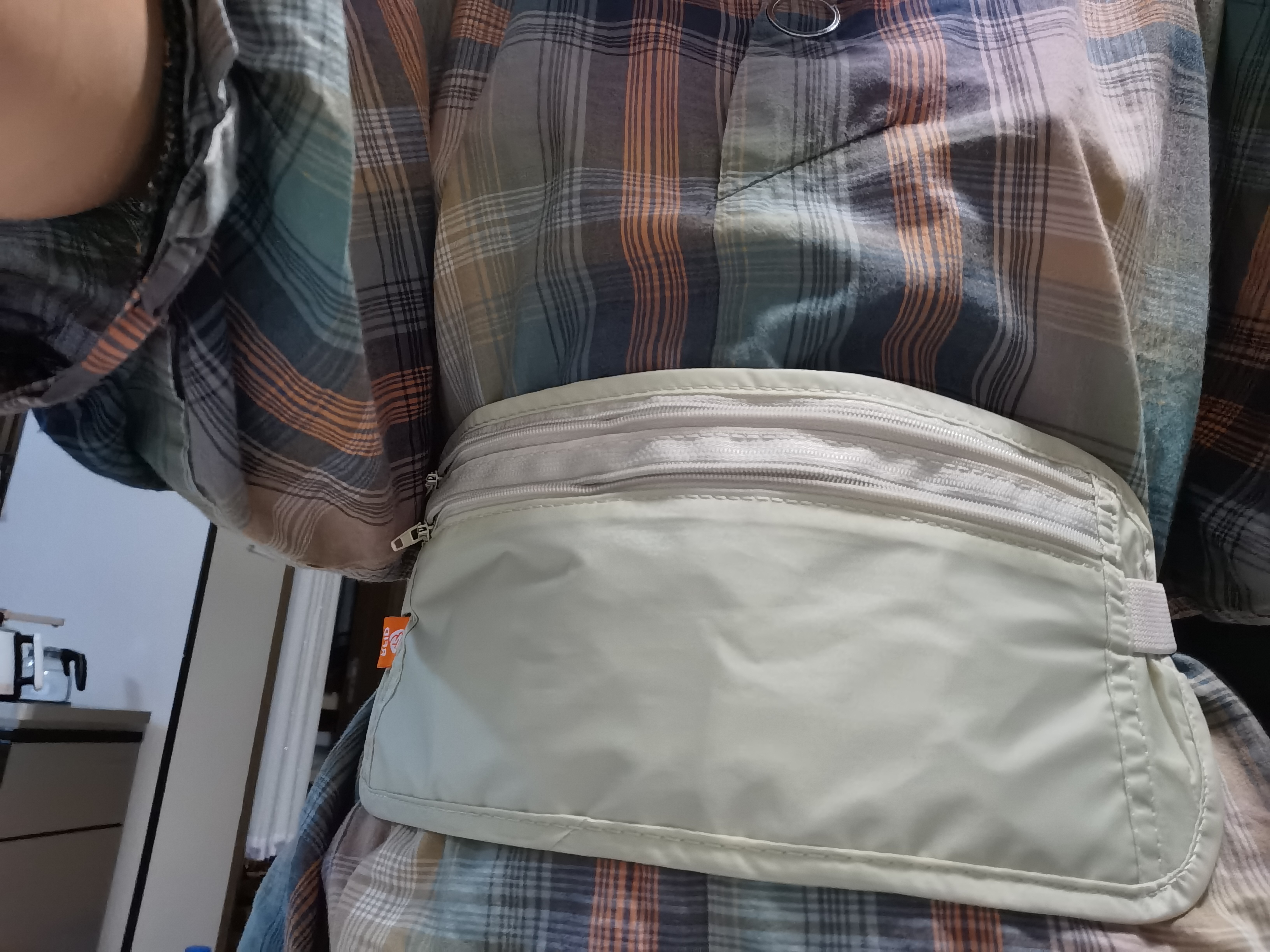 Tuban防盗包贴身腰包出国旅游运动欧洲男女隐形薄款护照包防偷钱包男女 升级款-卡其色【RFID防盗刷】 均码 出行安心 实拍图